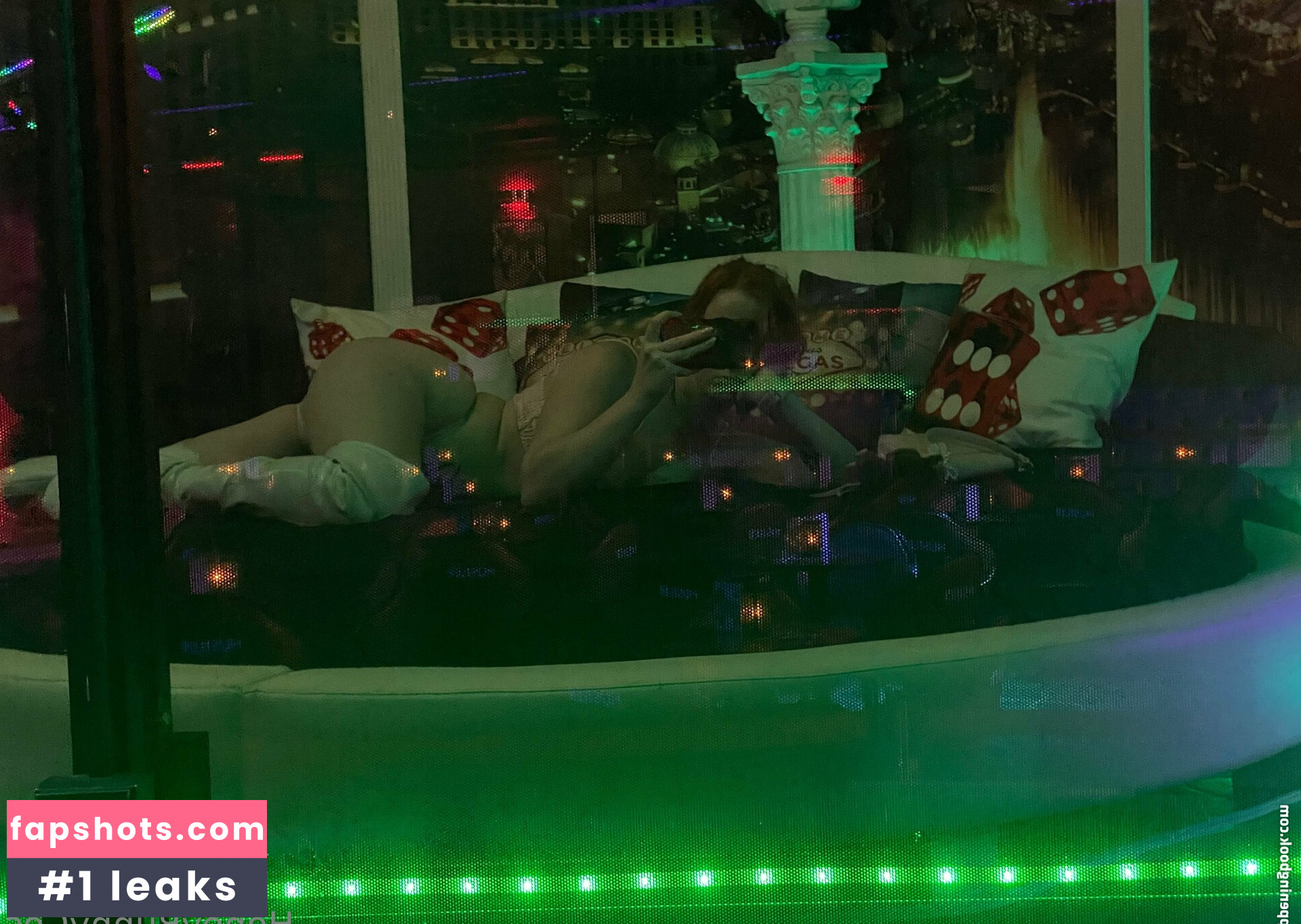 Honeybunnycos gallery photo #12