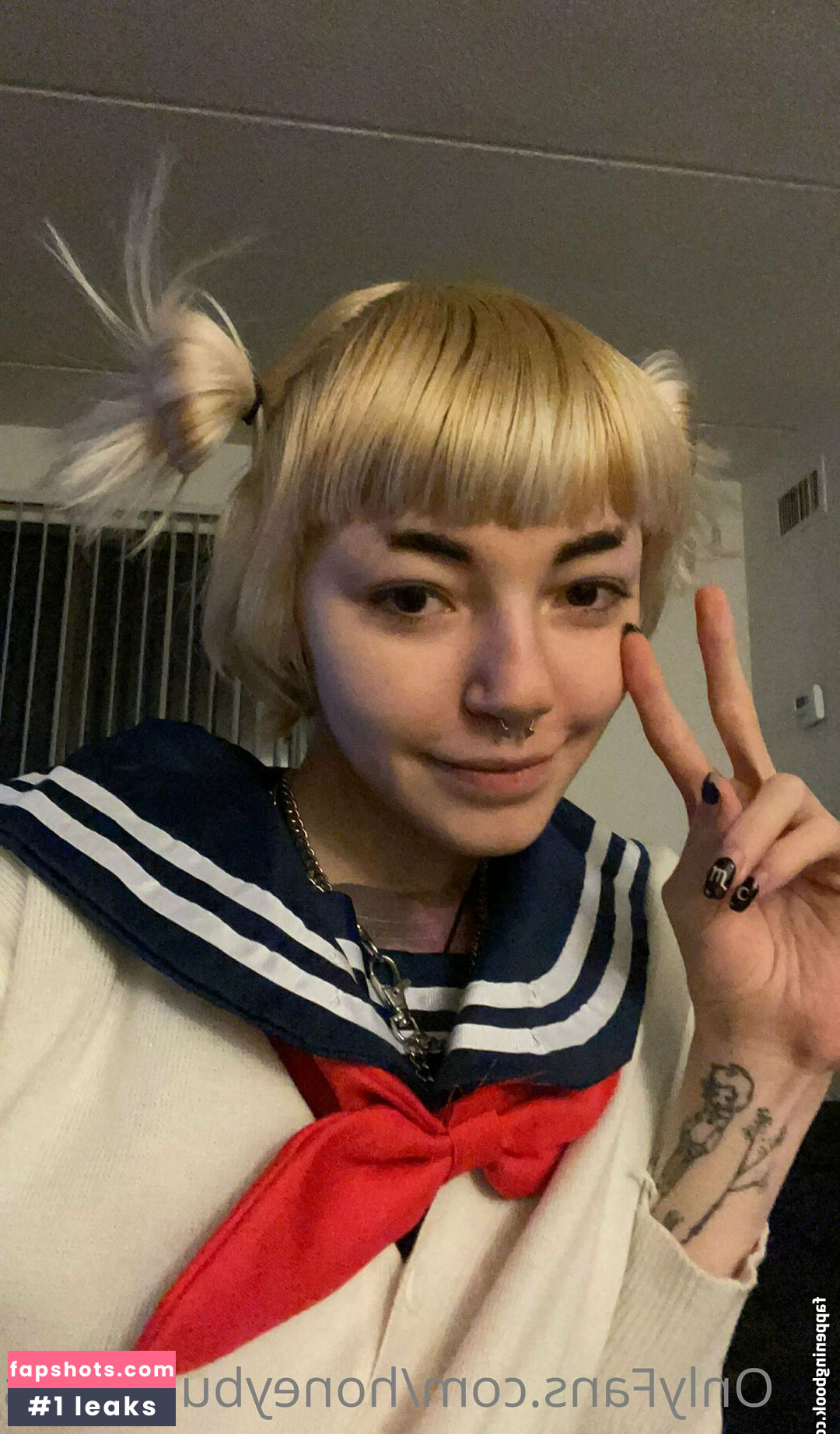 Honeybunnycos gallery photo #41