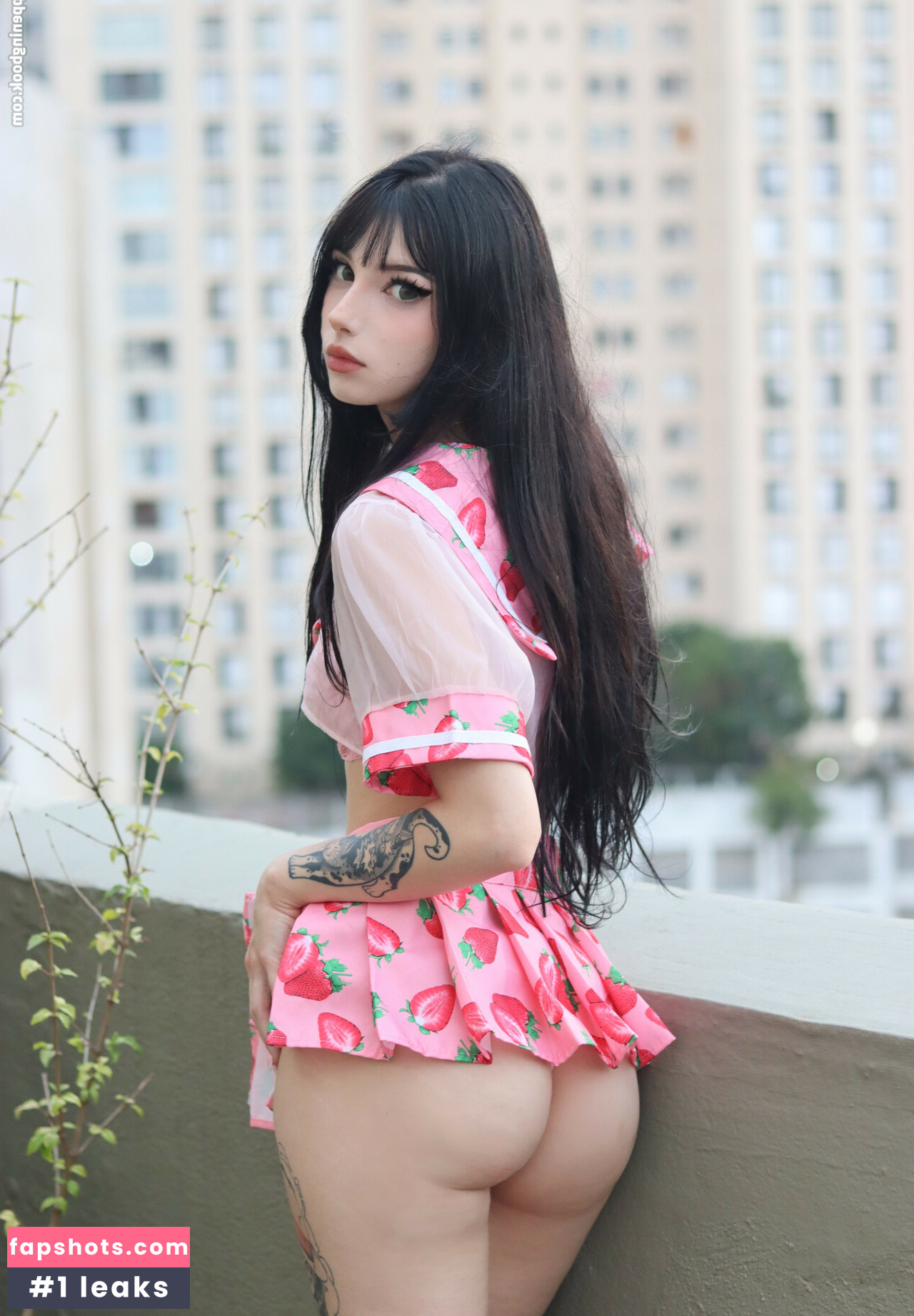 Honeylol gallery photo #23