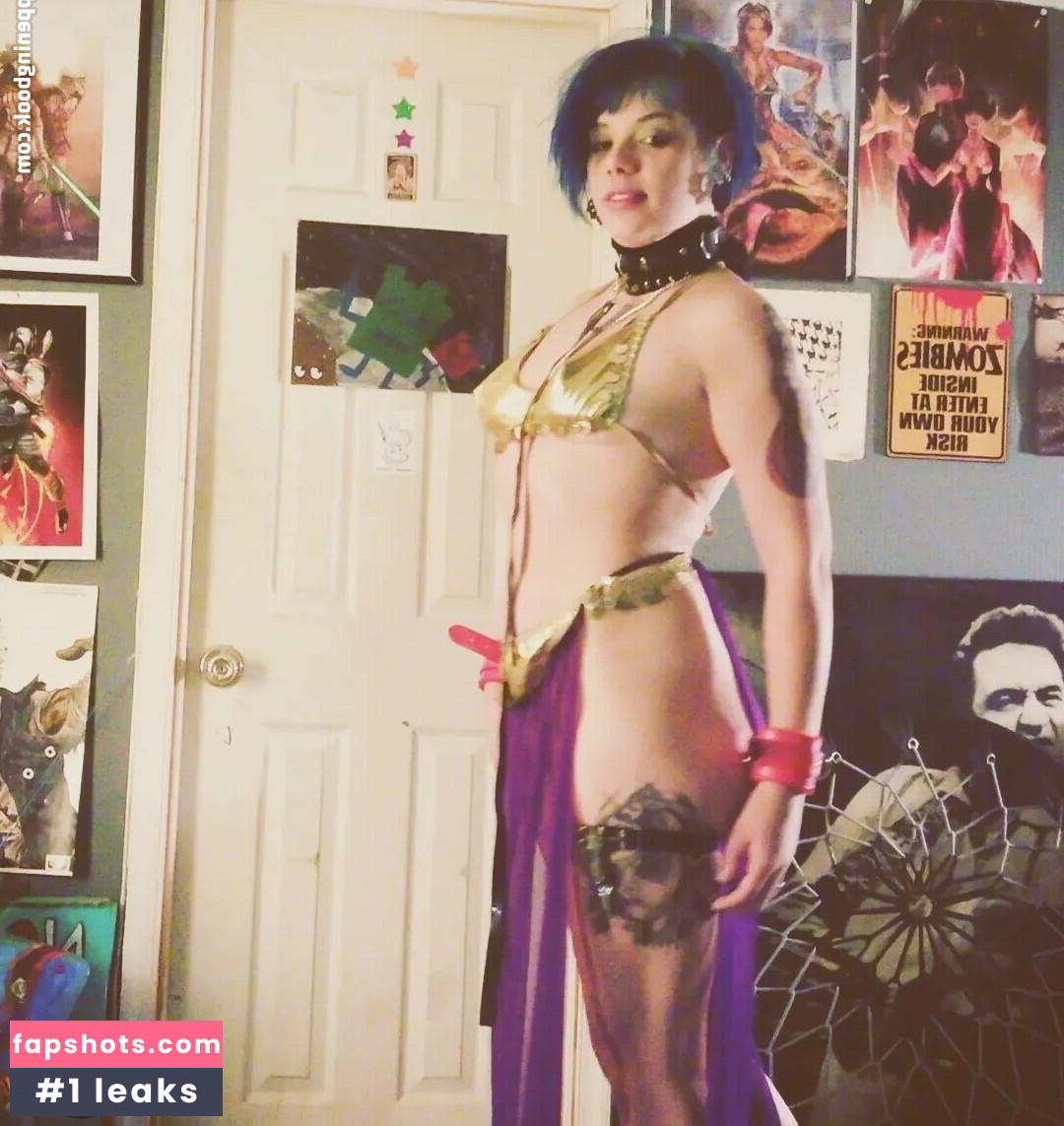 Hoodieninja nude babe gallery