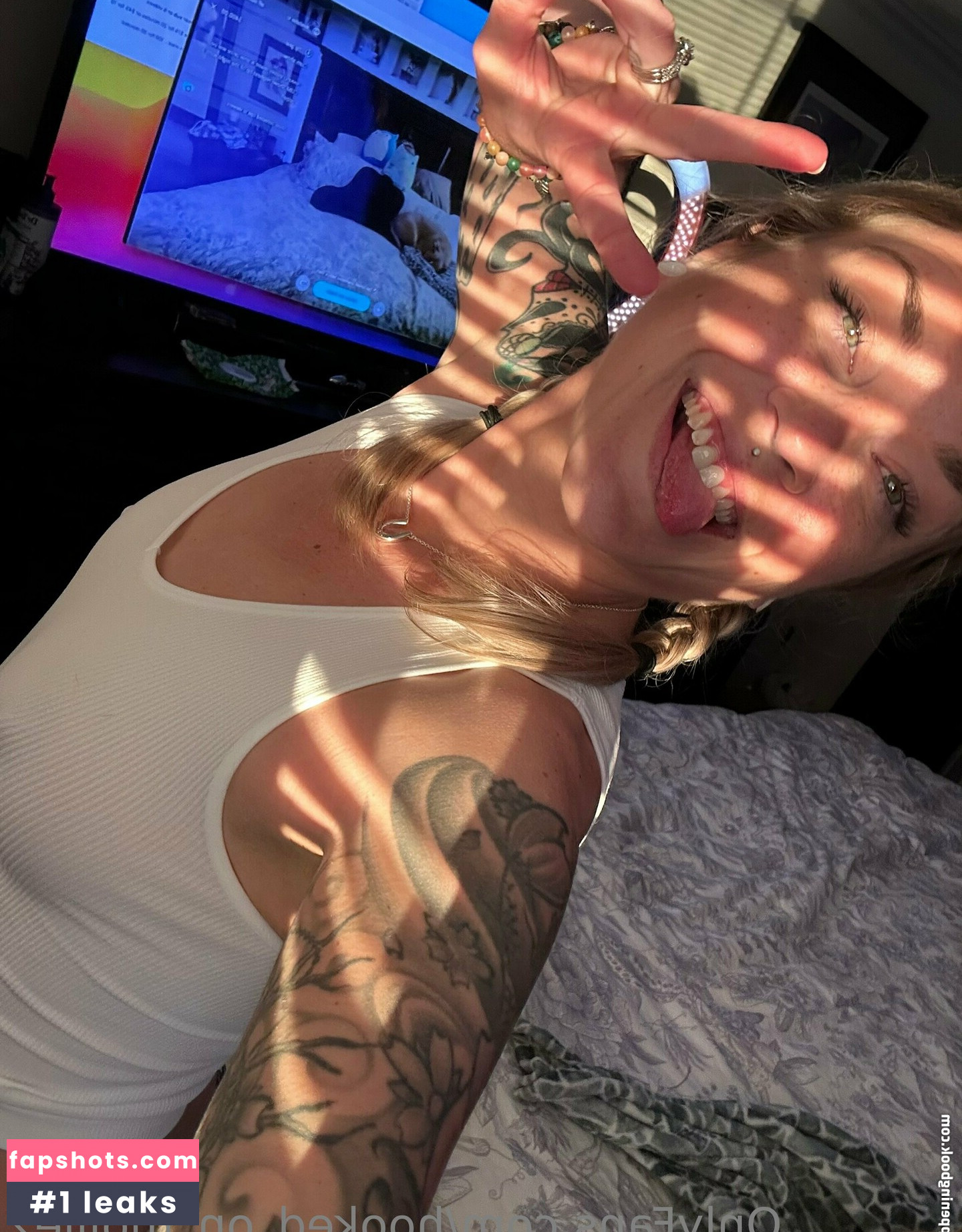 hooked_on_mollie2 gallery photo #25