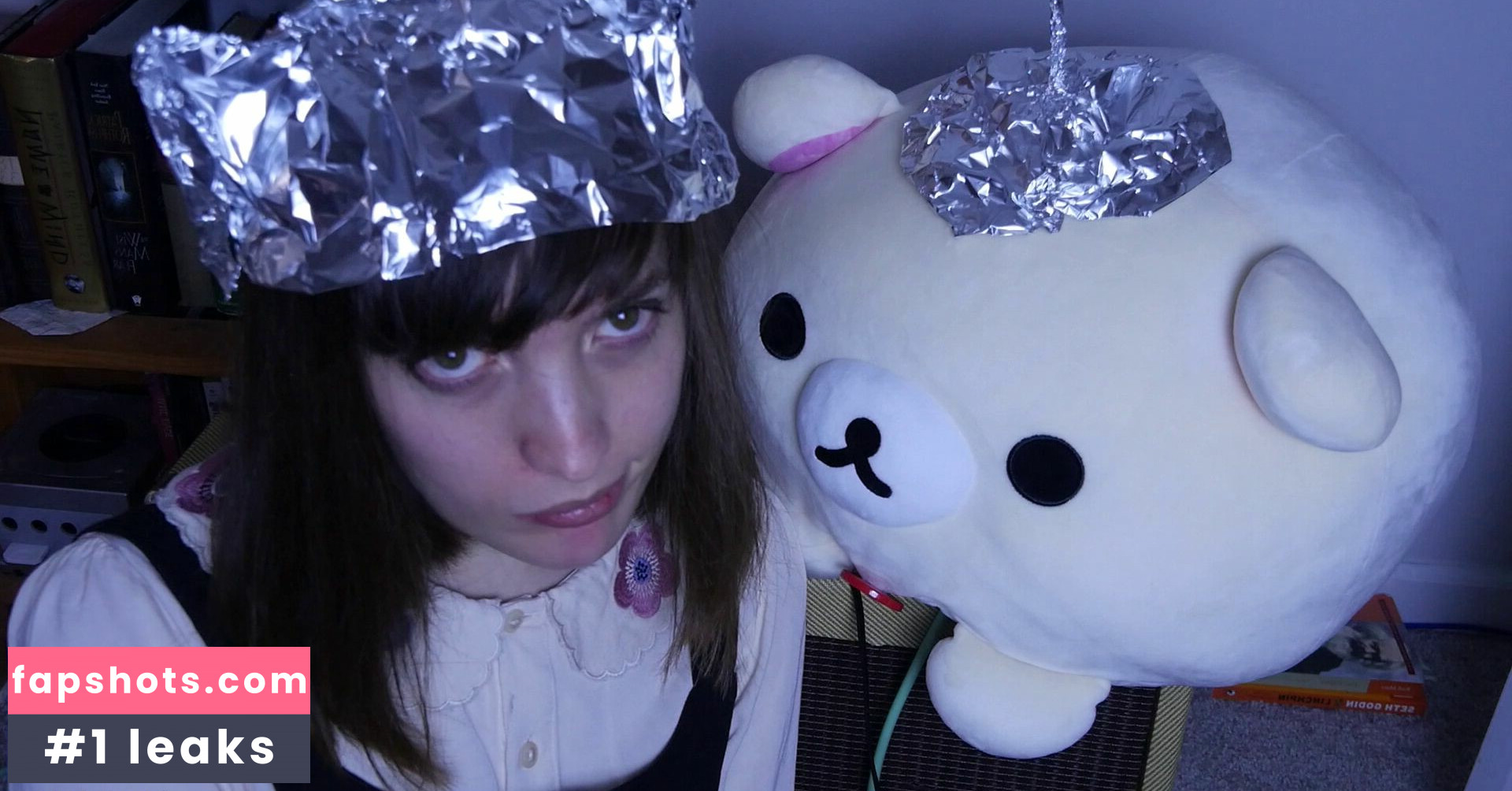 hooti gallery photo #2