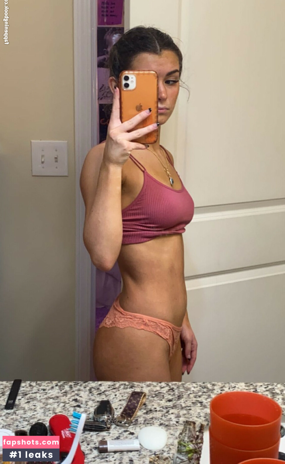 Hopie Schlenker gallery photo #25