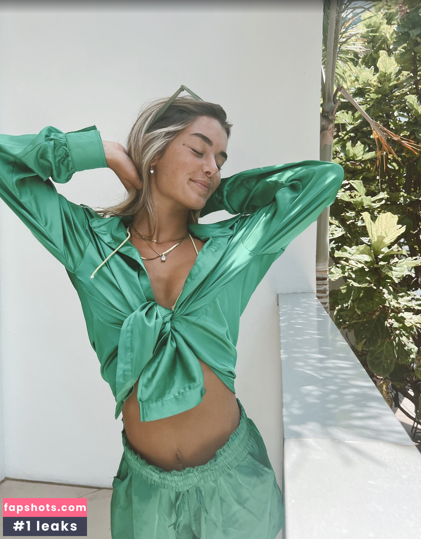 Hopie Schlenker gallery photo #86