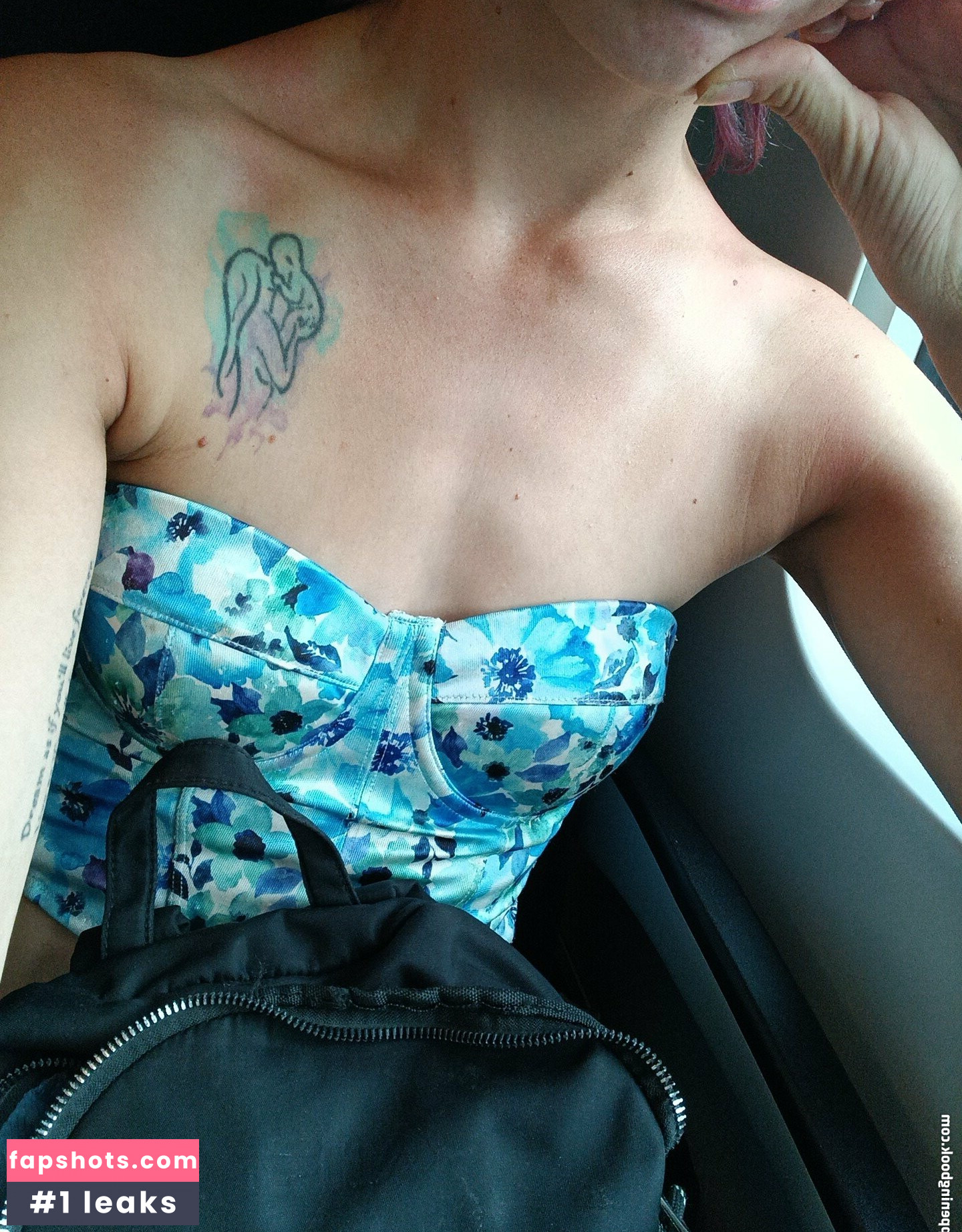 hornychen95 gallery photo #2