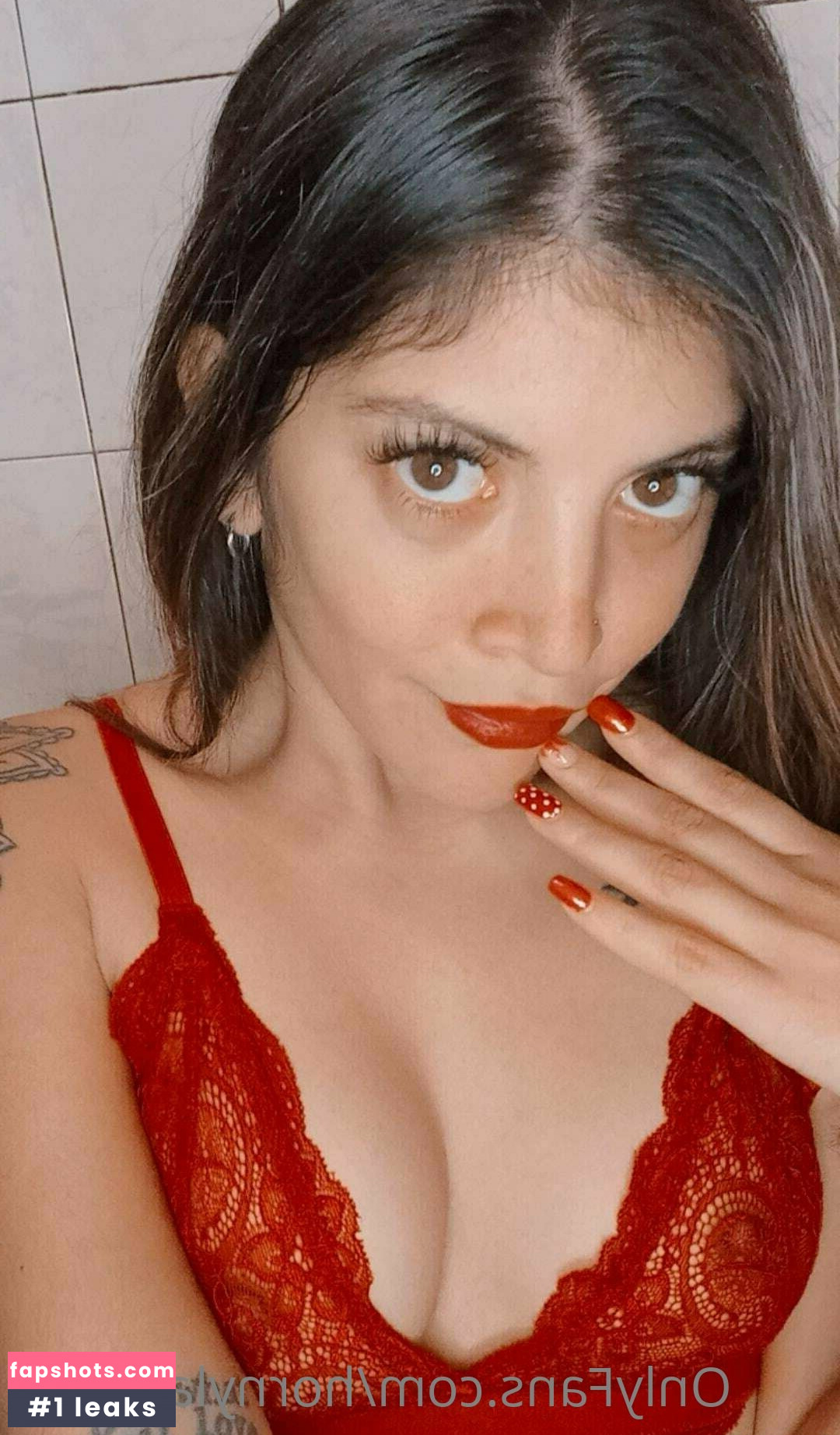 hornylatina26 gallery photo #12