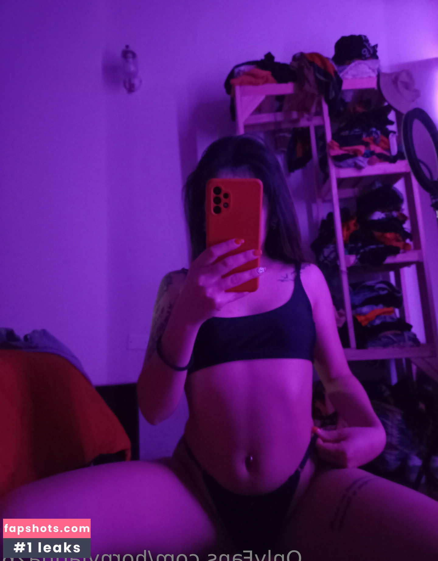 hornylatina26 gallery photo #3