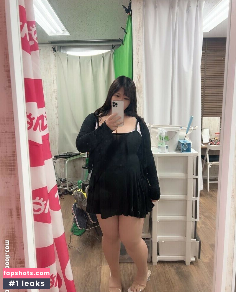 Hoshino Ume gallery photo #21