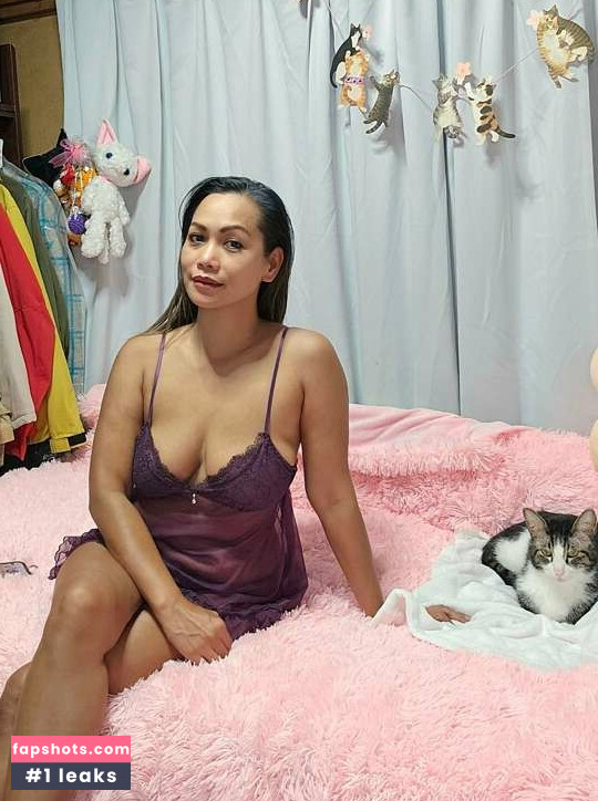 Hot Asian Granny gallery photo #3