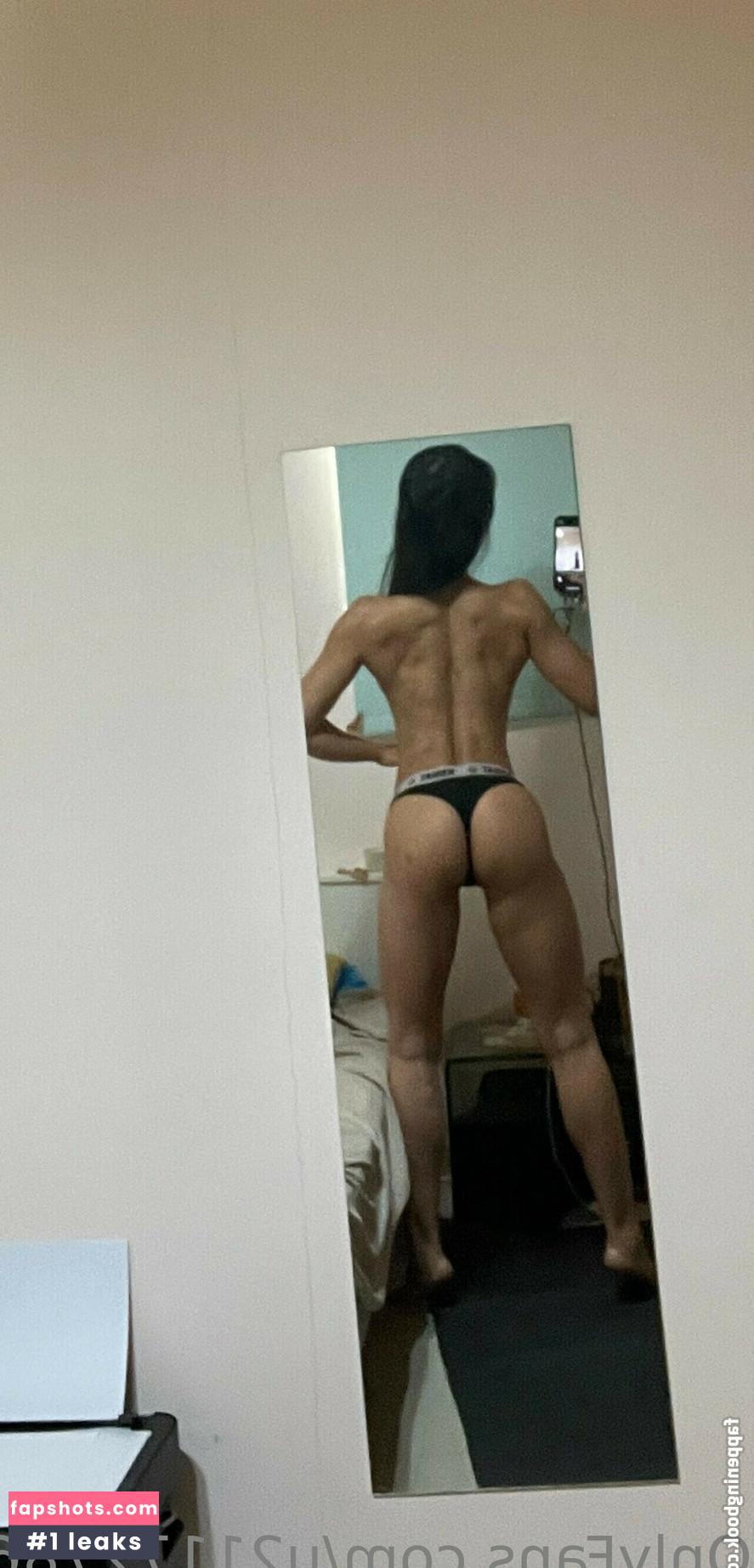 Hot Emma gallery photo #12