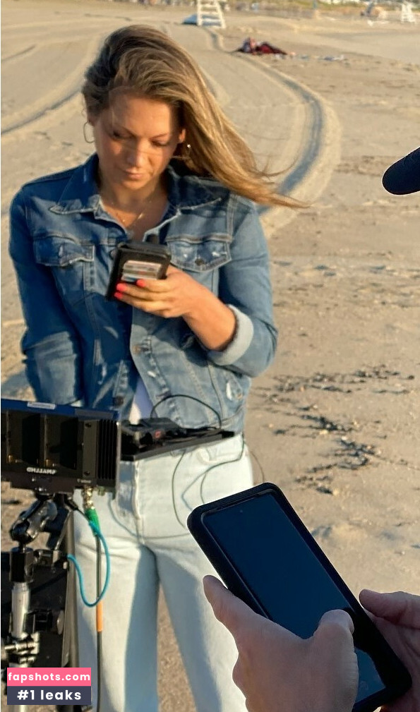 Hot News Weather Babes gallery photo #20