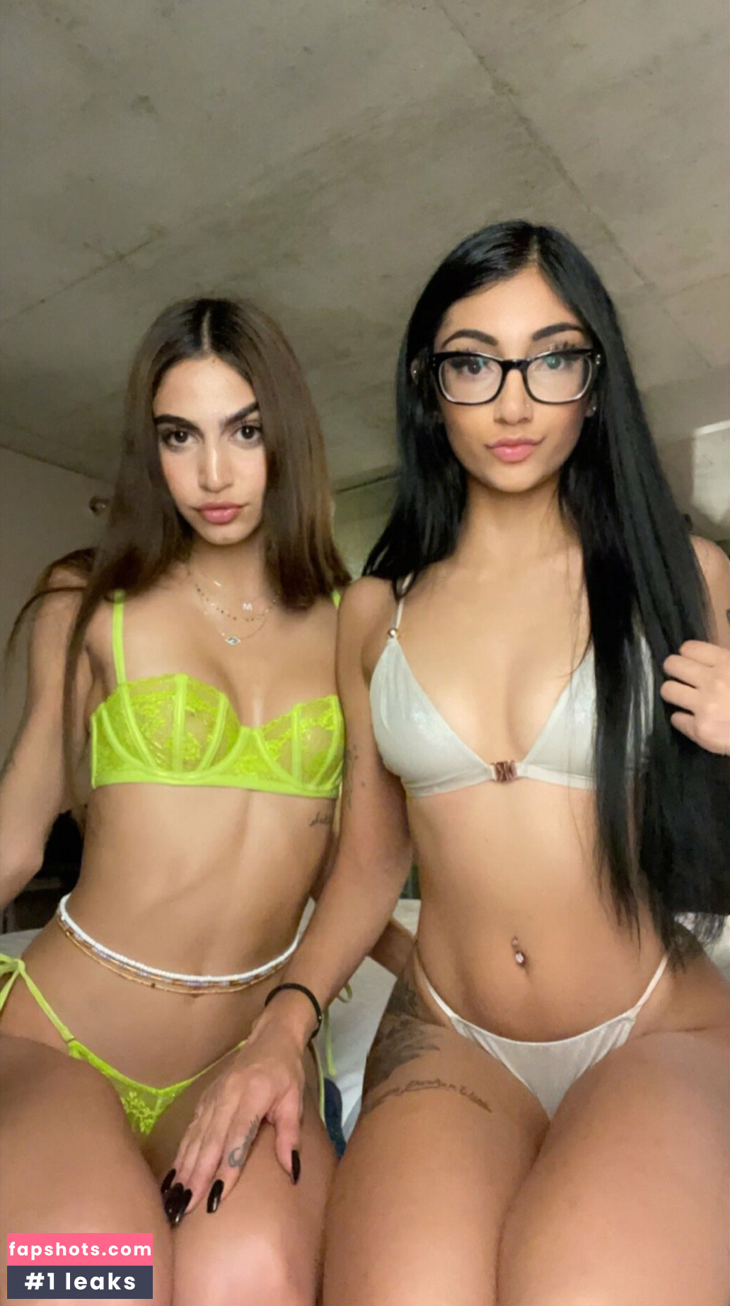 Hot Tottie gallery photo #7