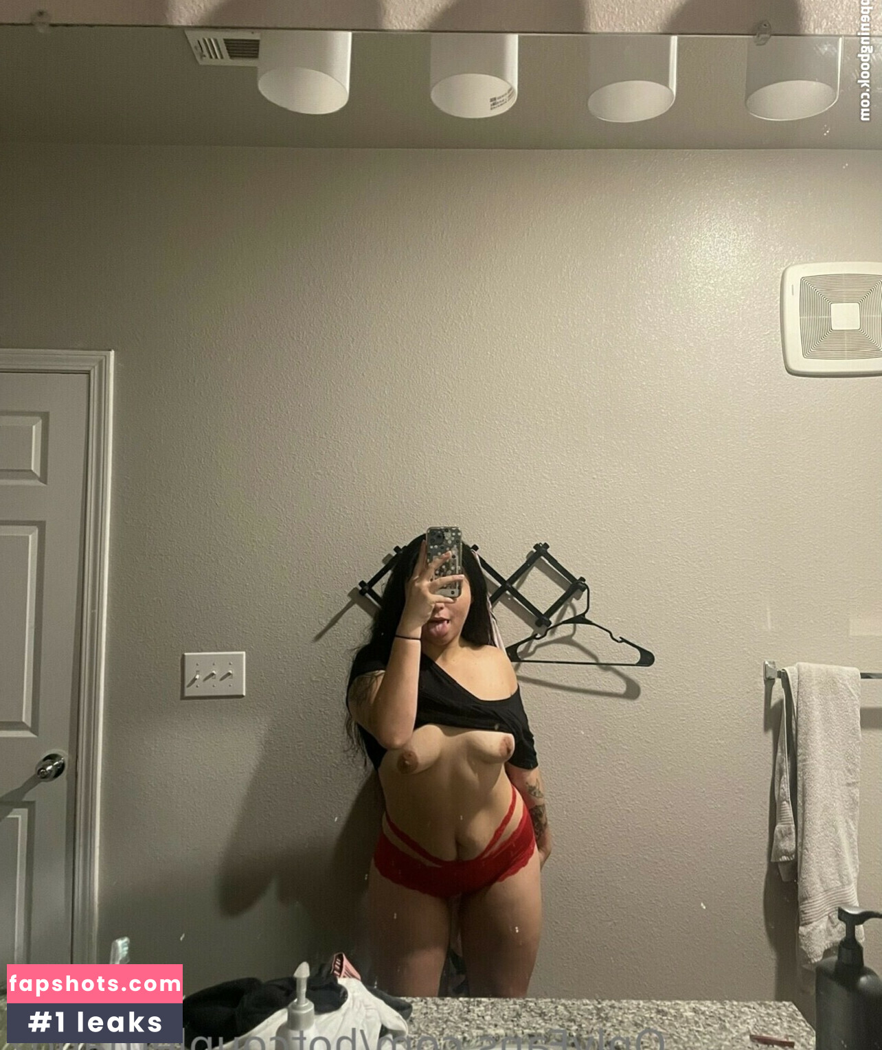 HotCoupleThangz gallery photo #18