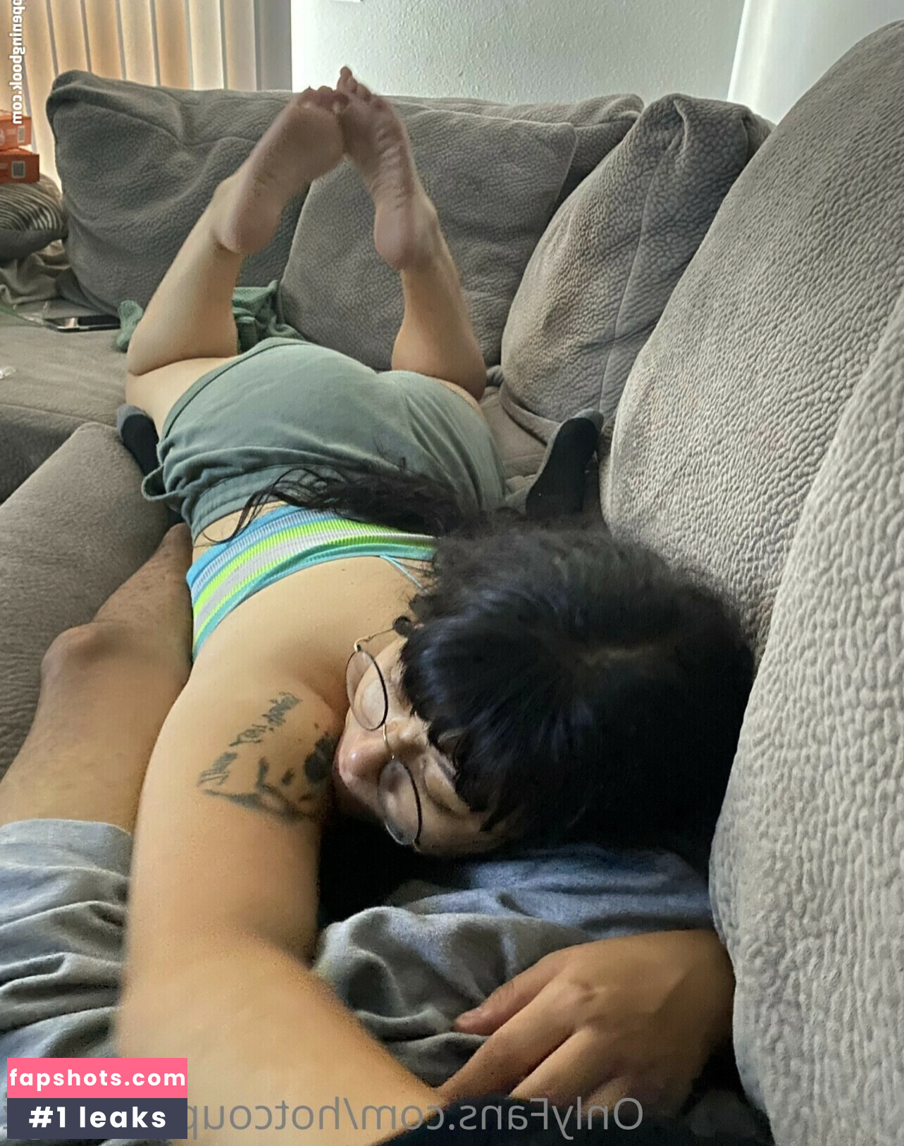 HotCoupleThangz gallery photo #6