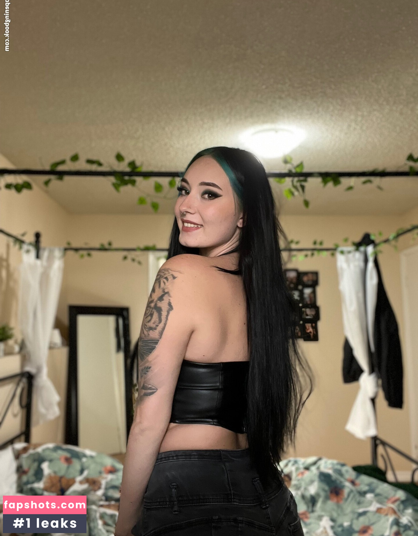 hotdogflavouredwaterr nude babe gallery