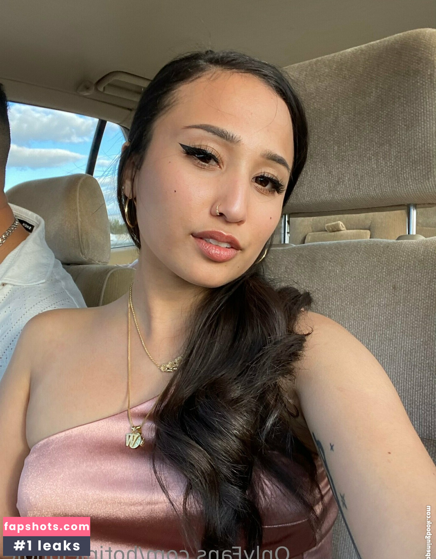 hotinlejungle gallery photo #16