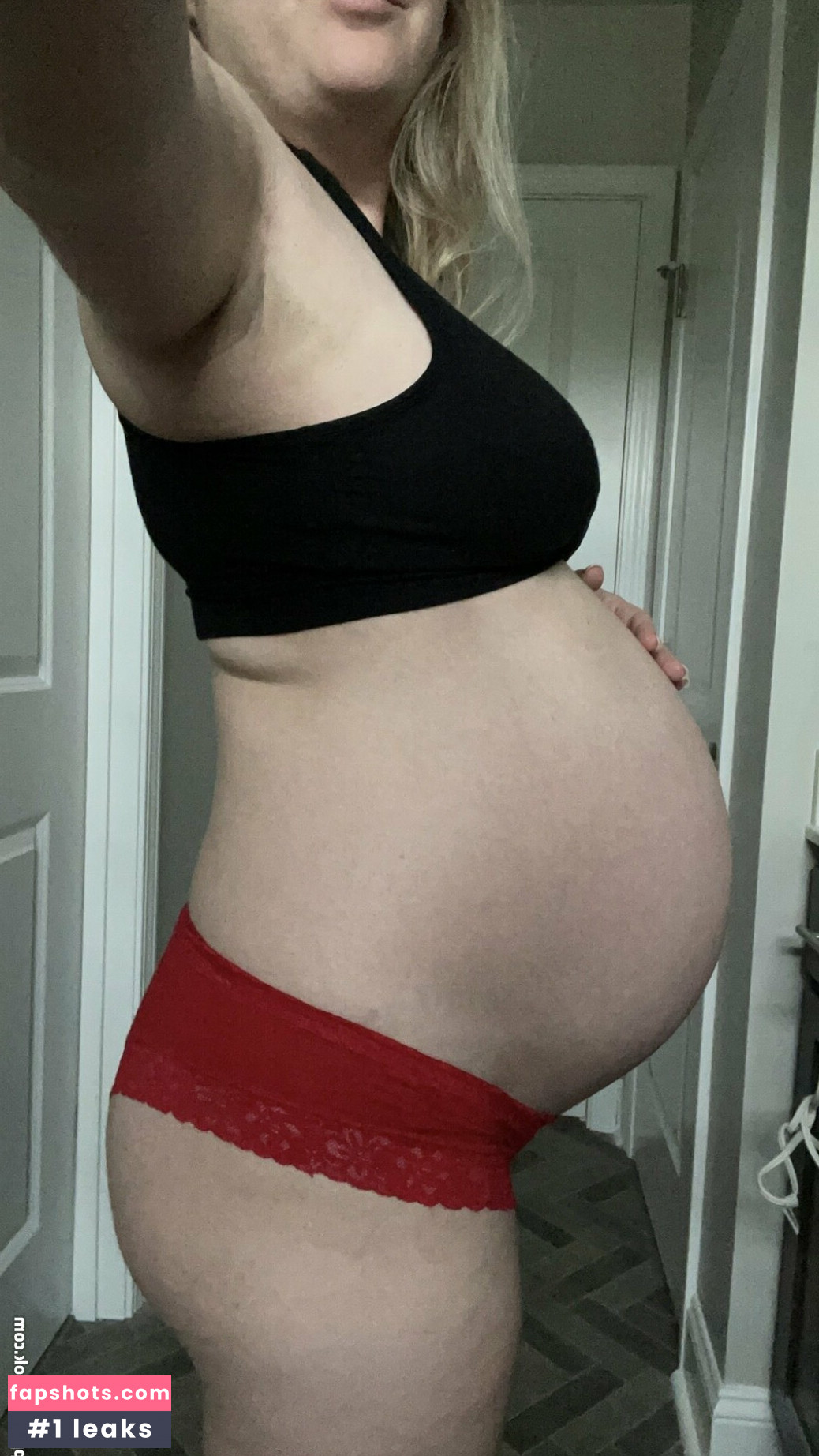 hotmomevie gallery photo #34