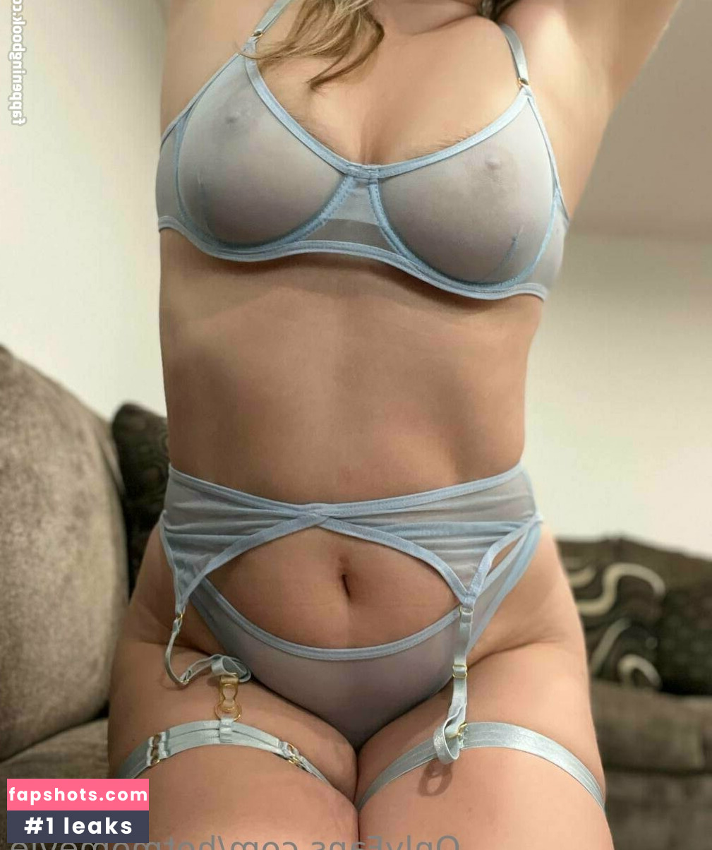 hotmomevie gallery photo #51