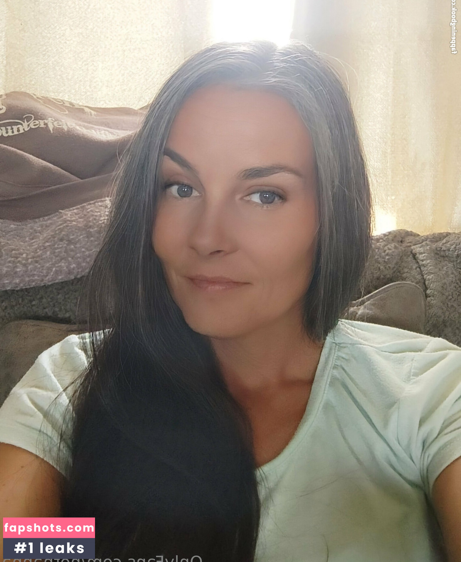 hotnanna nude babe gallery