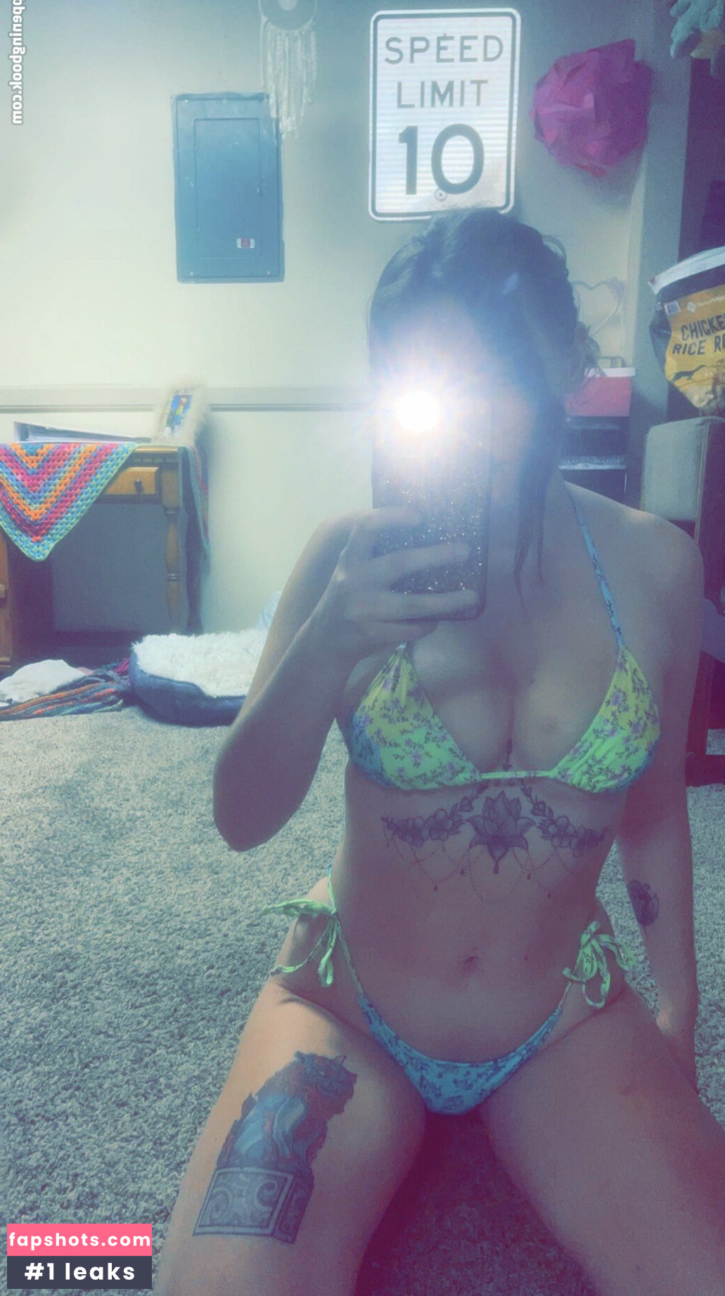 Hottie Gabby gallery photo #2