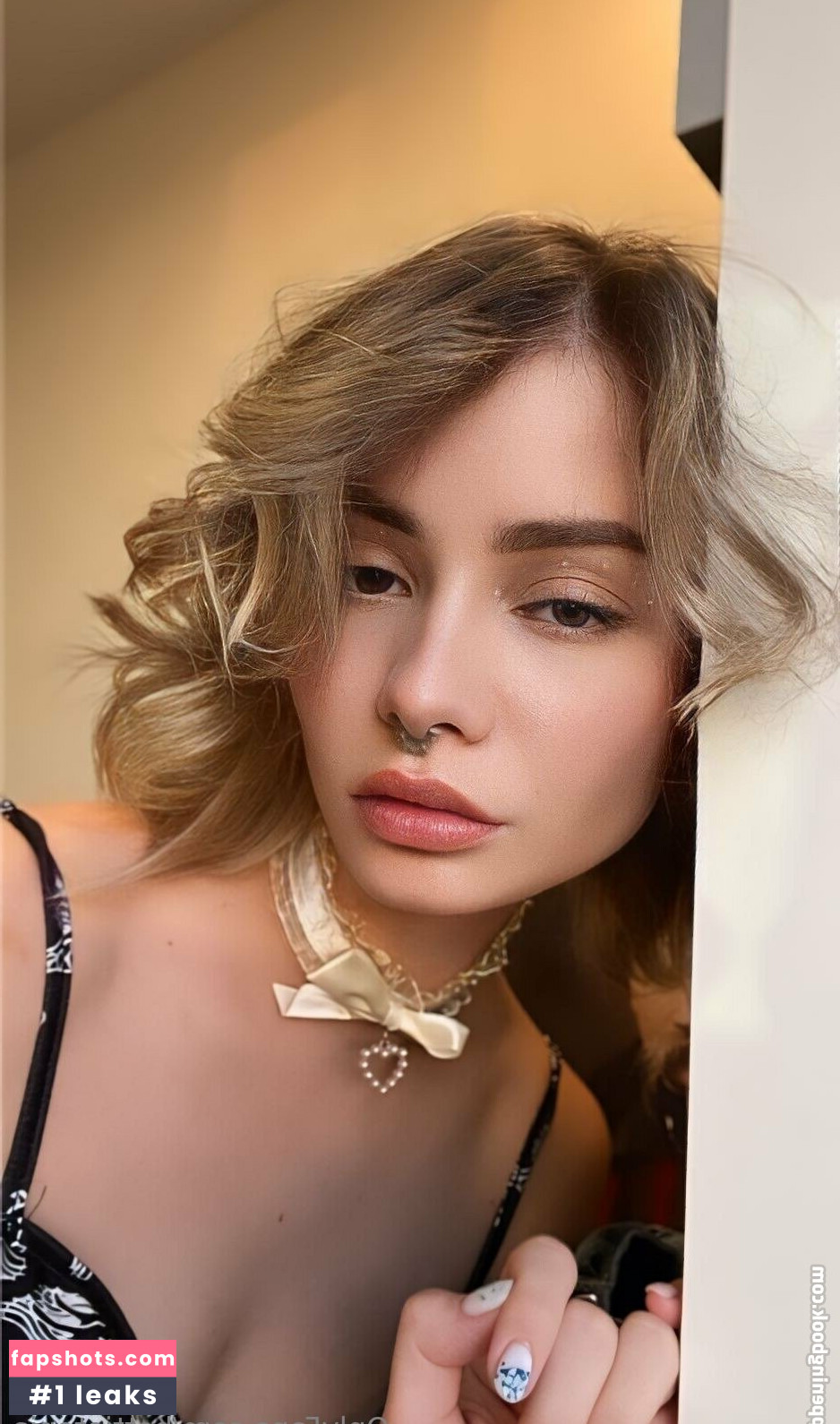 hottietonia gallery photo #9