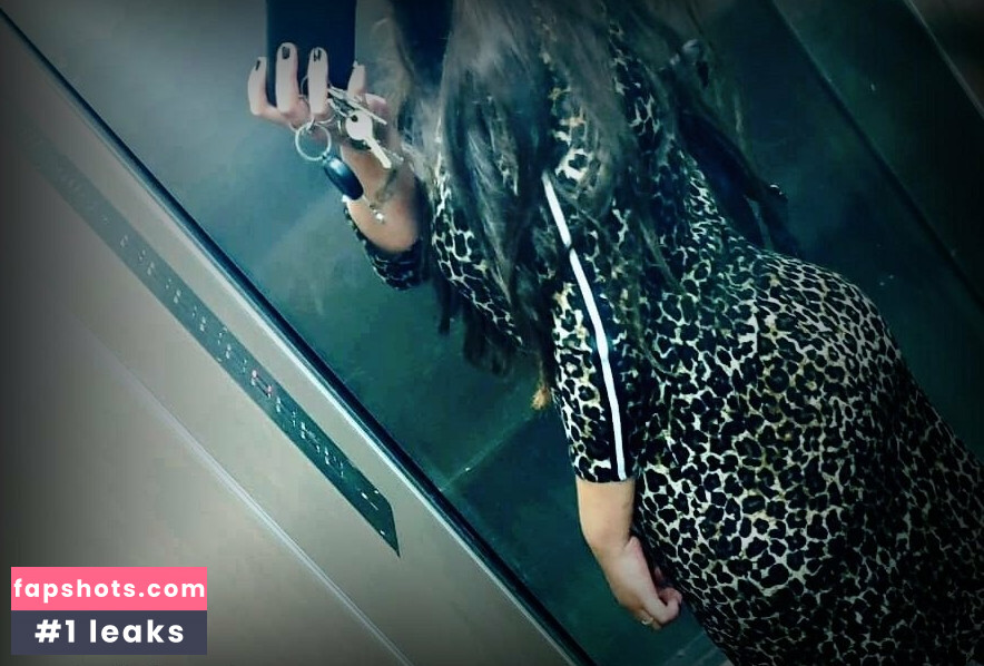 hotwife_sannah nude babe gallery