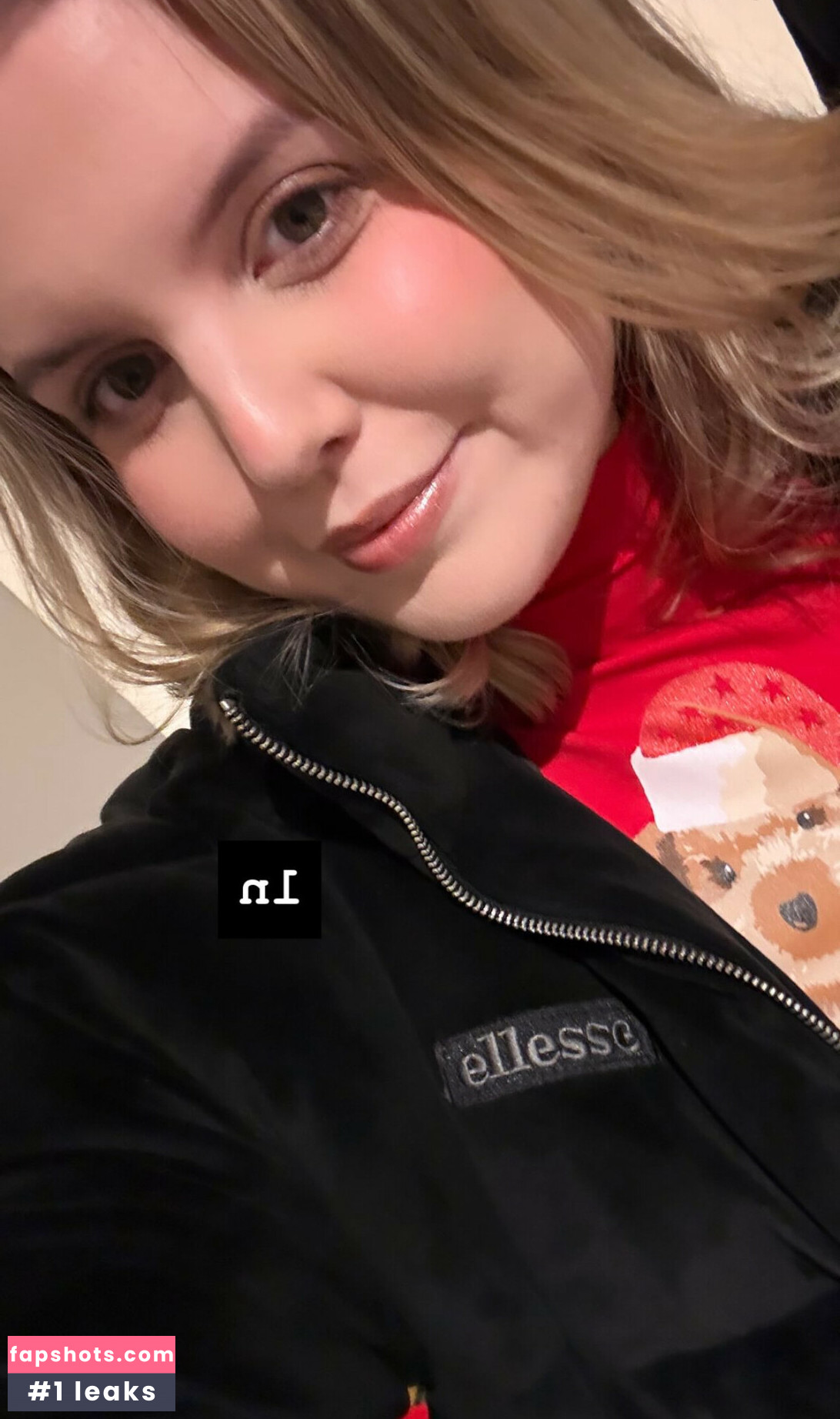 HoxieLoxie gallery photo #3