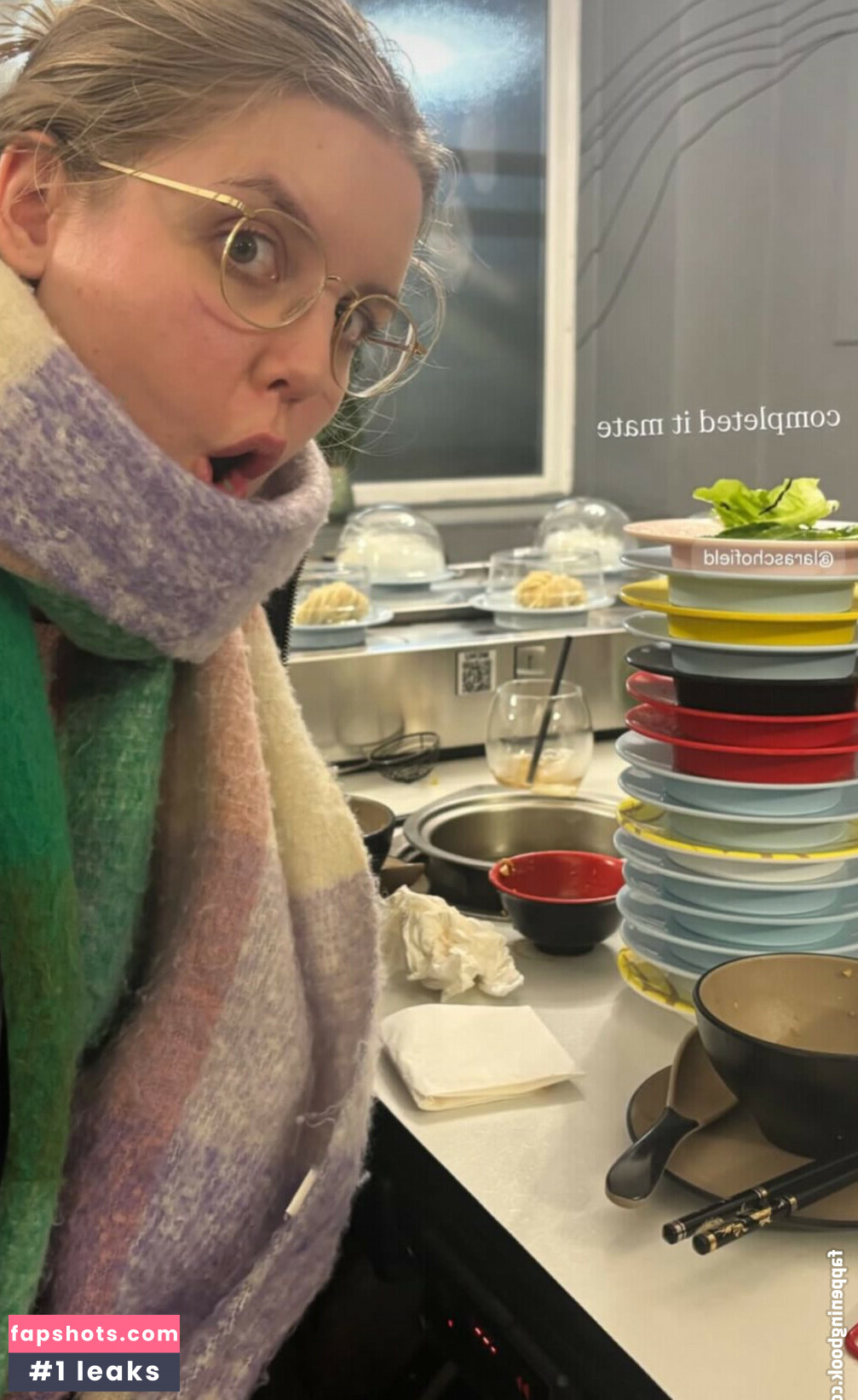 HoxieLoxie gallery photo #24