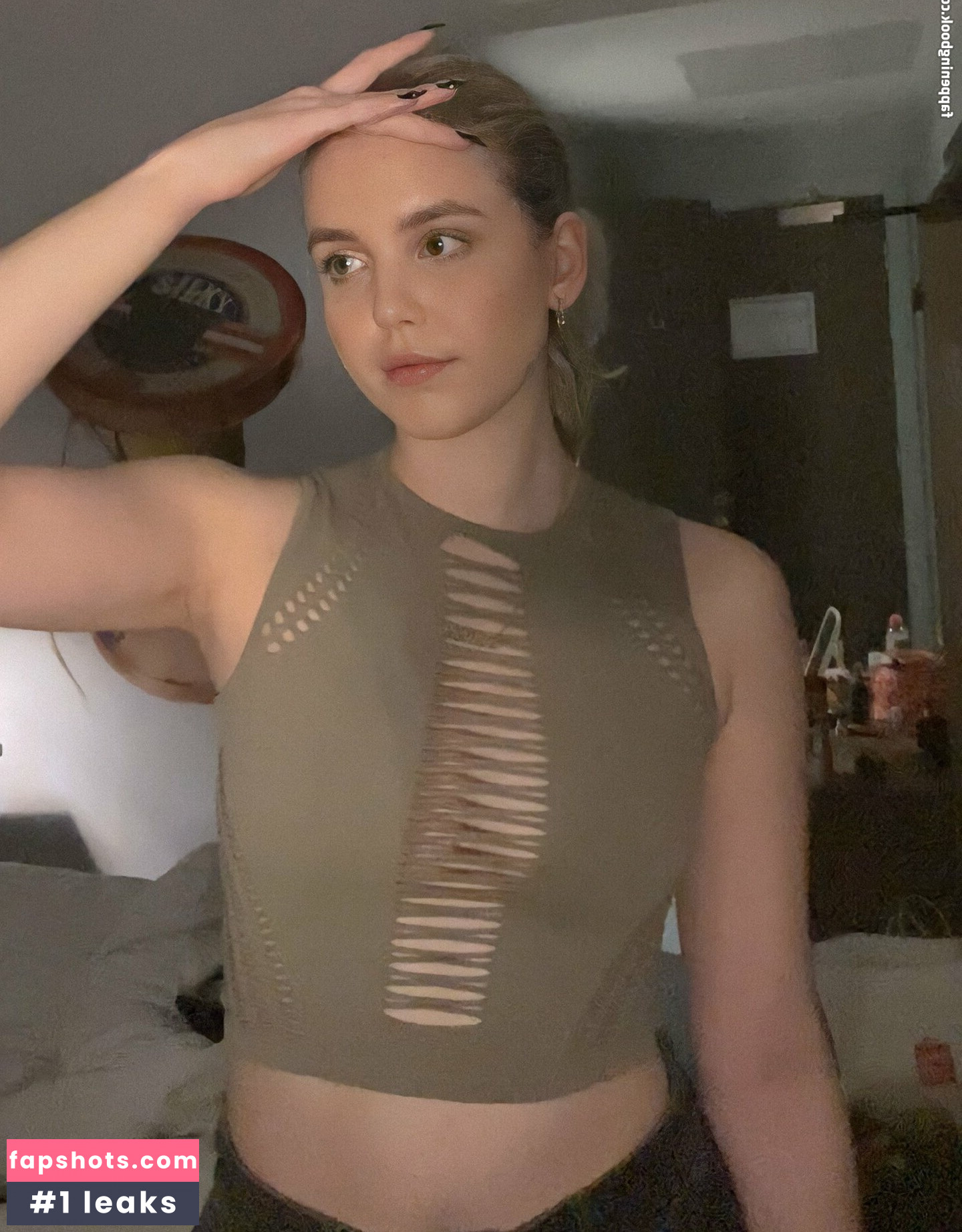 HoxieLoxie gallery photo #60