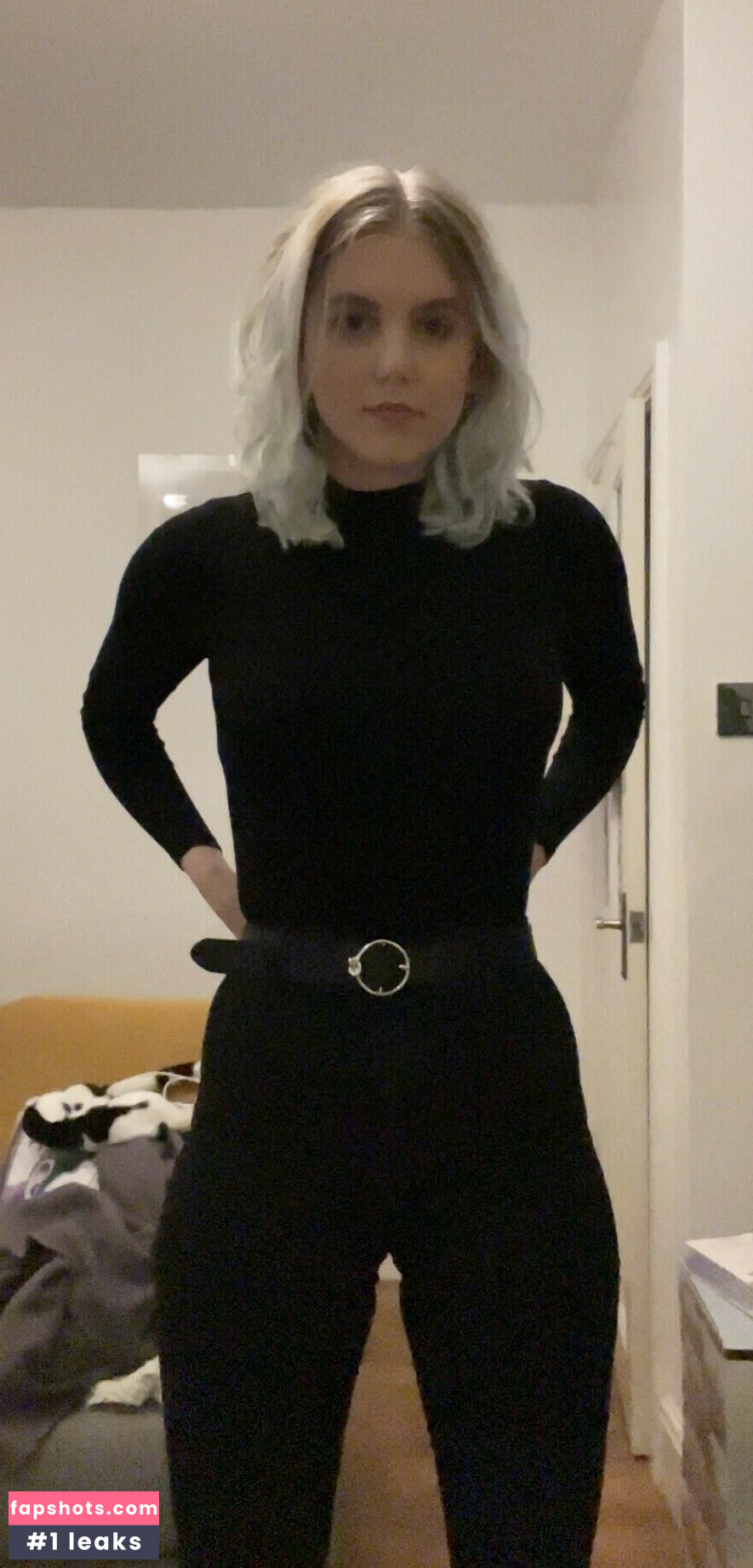 HoxieLoxie gallery photo #74