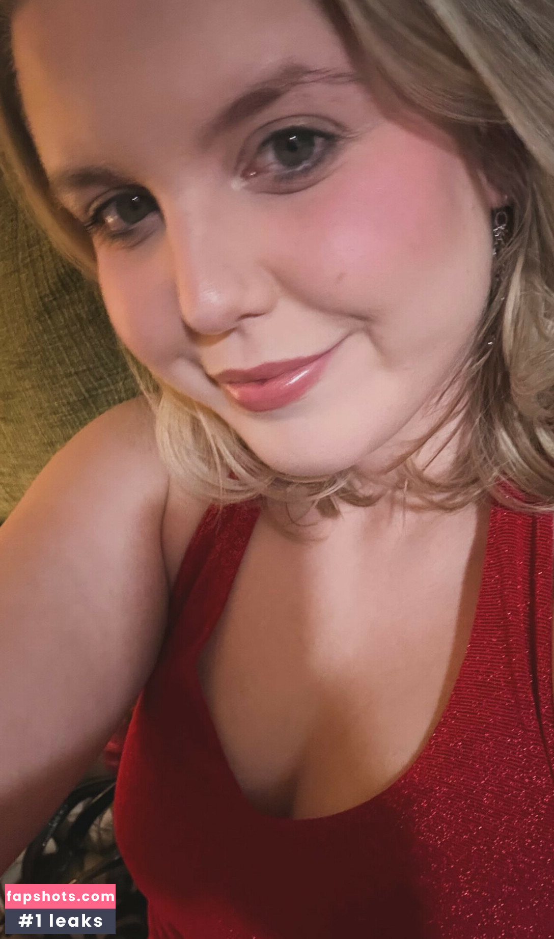 HoxieLoxie gallery photo #10