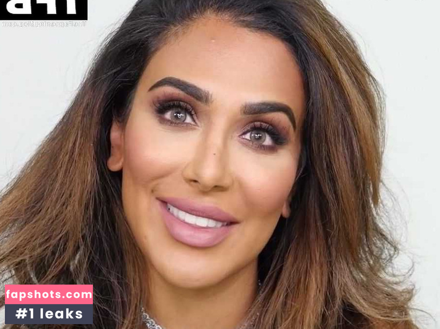 Huda Kattan gallery photo #19