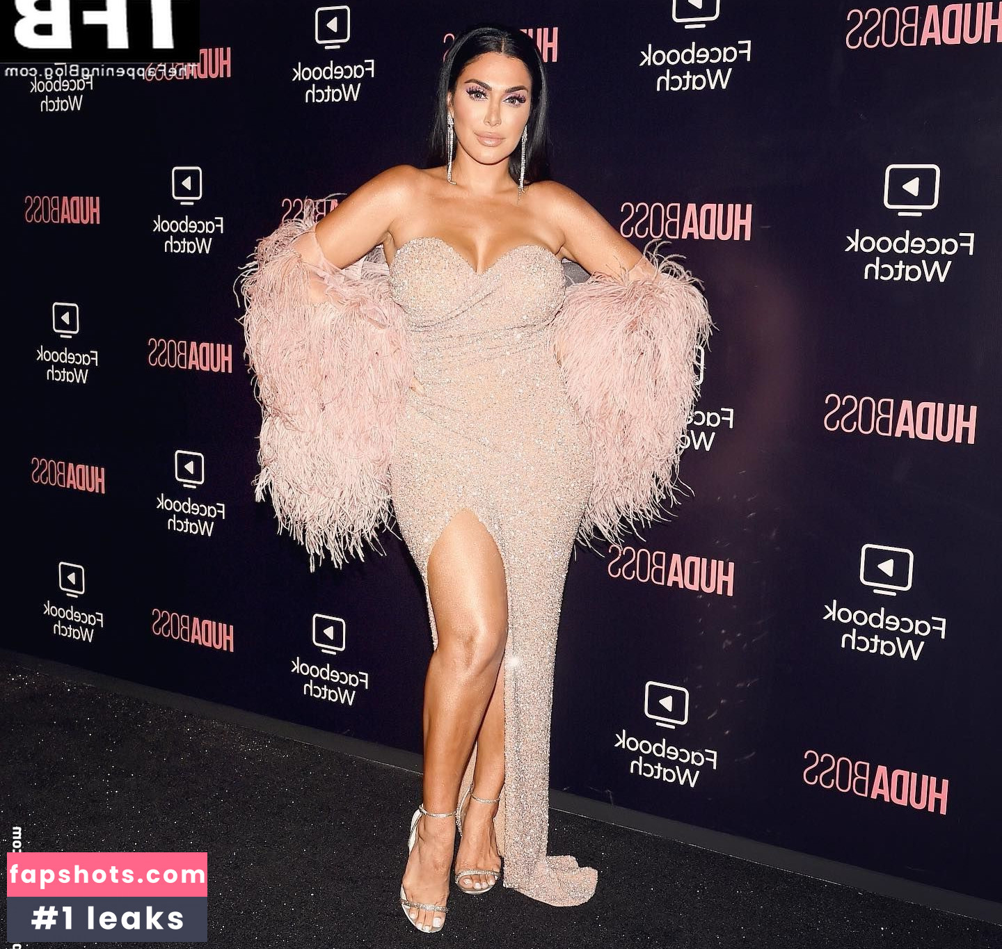 Huda Kattan gallery photo #22