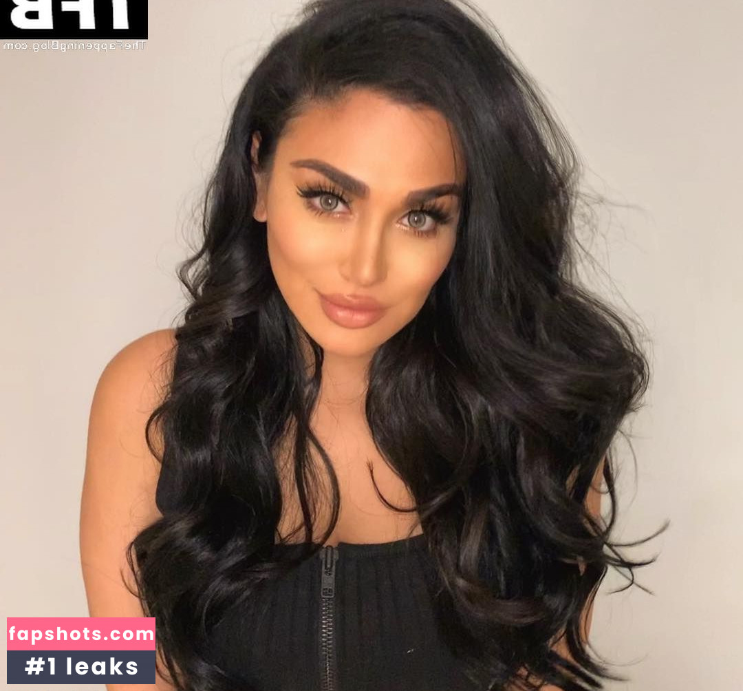 Huda Kattan gallery photo #34