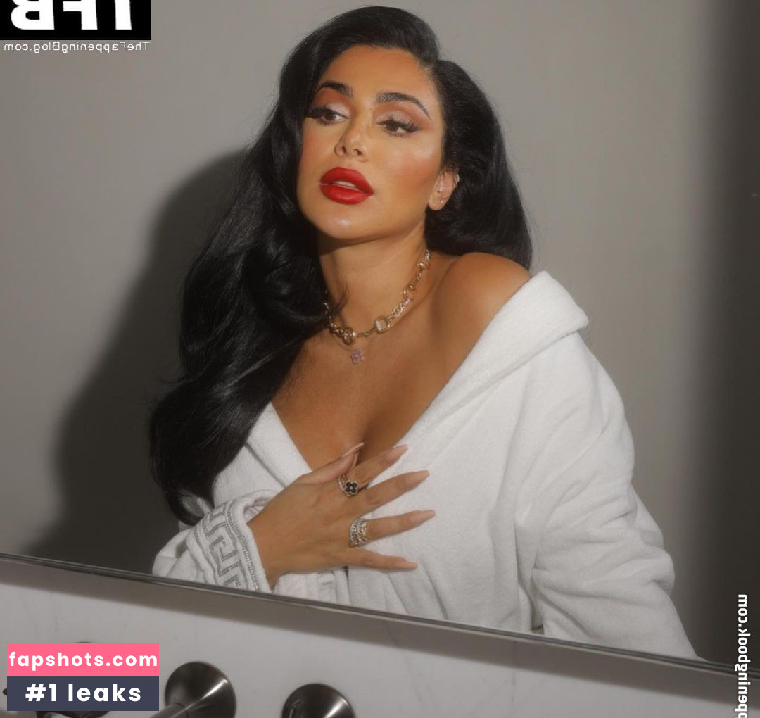 Huda Kattan gallery photo #35