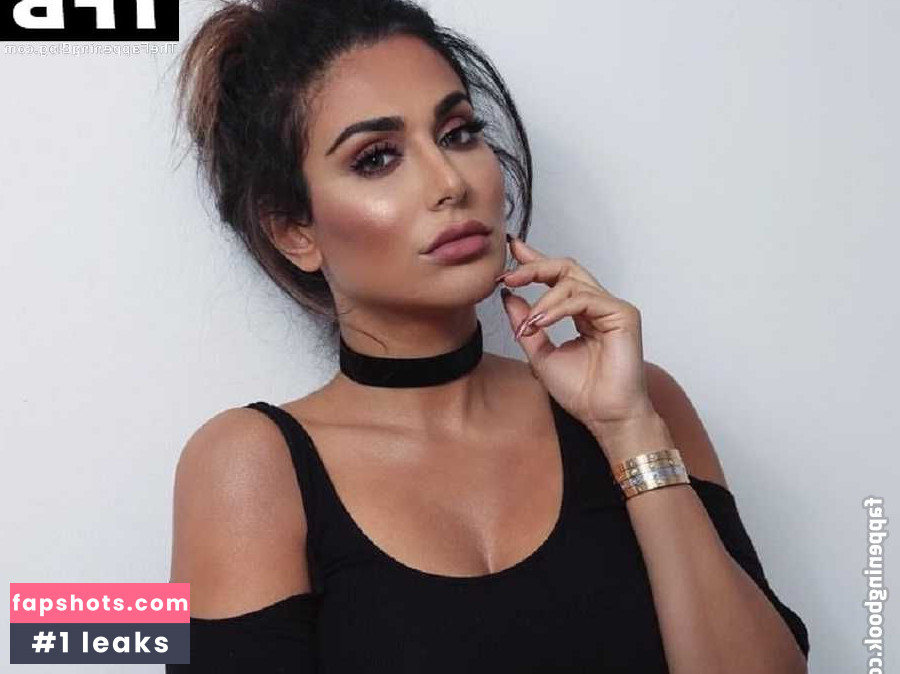 Huda Kattan gallery photo #7