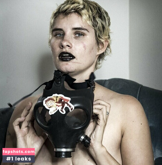 humpday_addams gallery photo #5