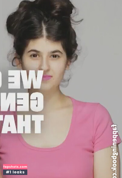 Hungry Lips nude babe gallery