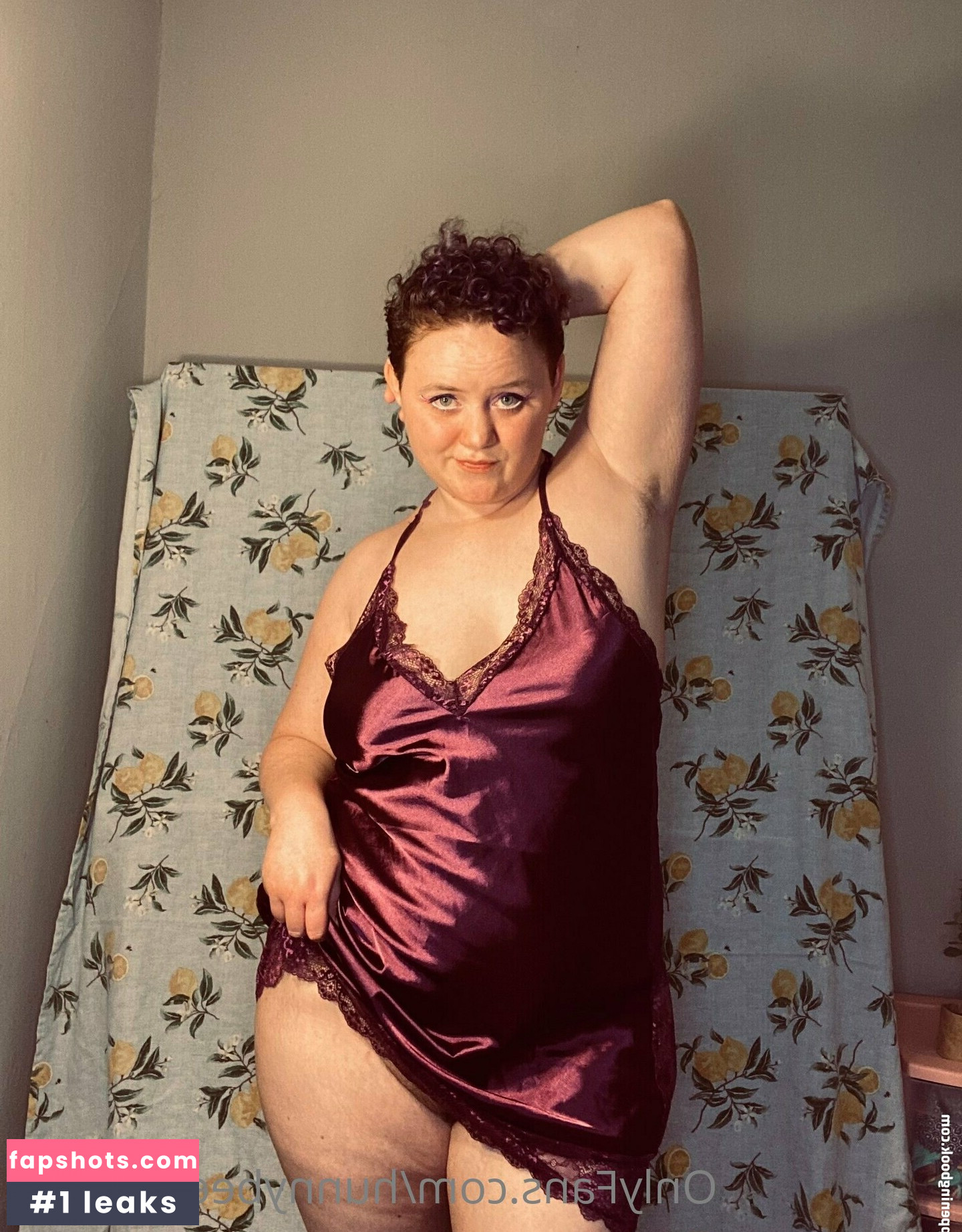 hunnybeesarecool gallery photo #2