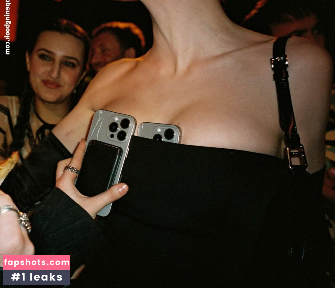 Hunter Schafer Nude Leaks OnlyFans Photos #119 - LeakJerk