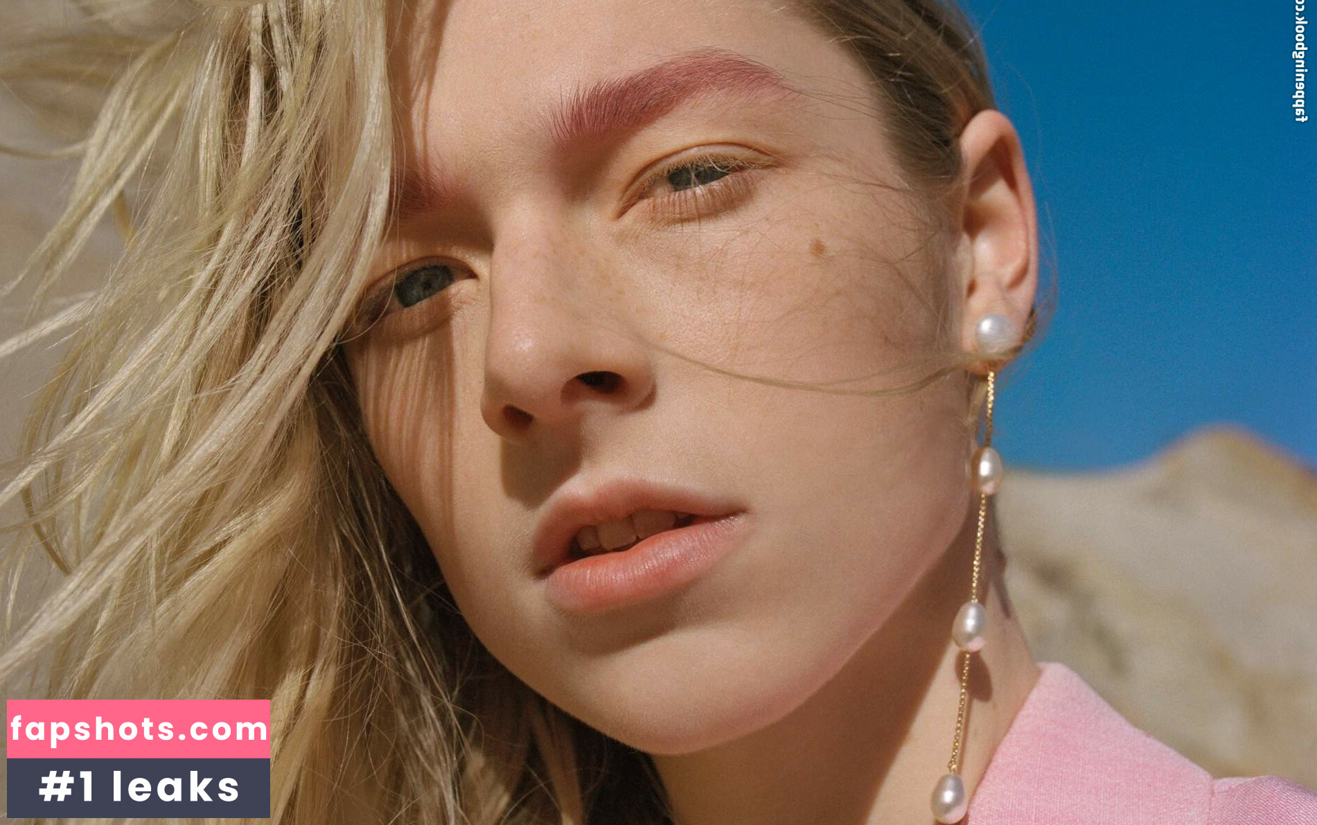 Hunter Schafer Nude Leaks OnlyFans Photos #15 - LeakJerk