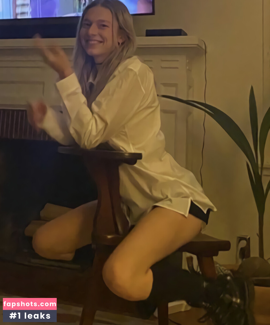 Hunter Schafer Nude Leaks OnlyFans Photos #43 - LeakJerk