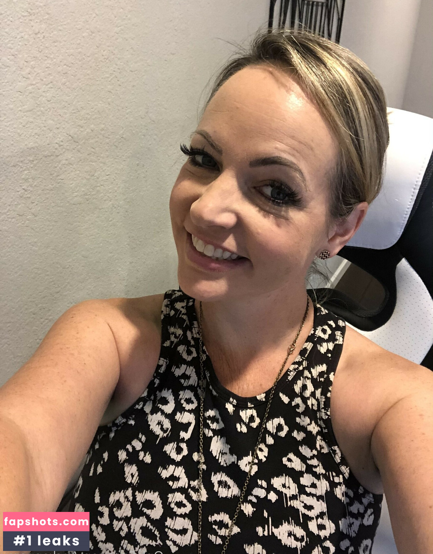 Hxllywxxdz gallery photo #14