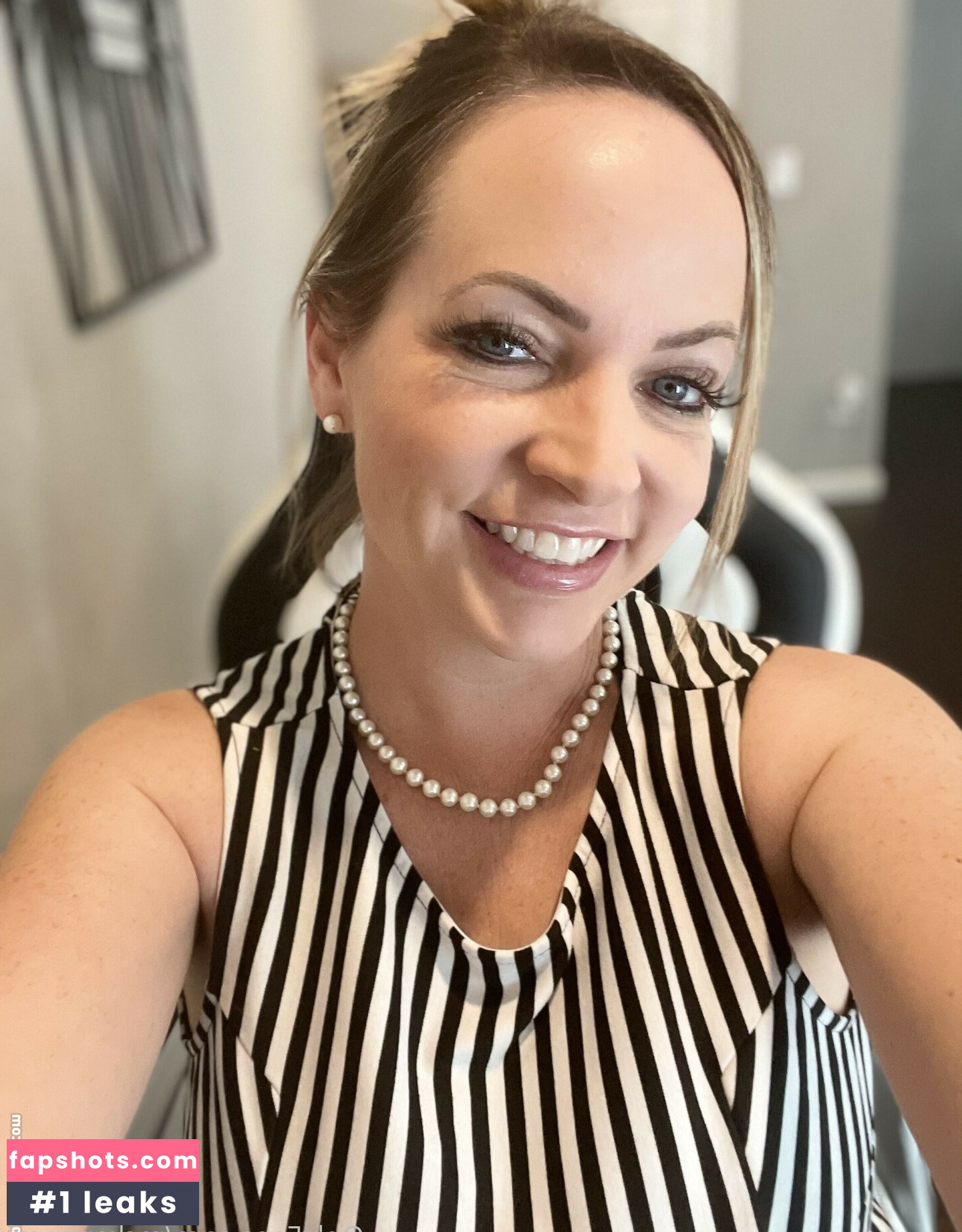 Hxllywxxdz gallery photo #37