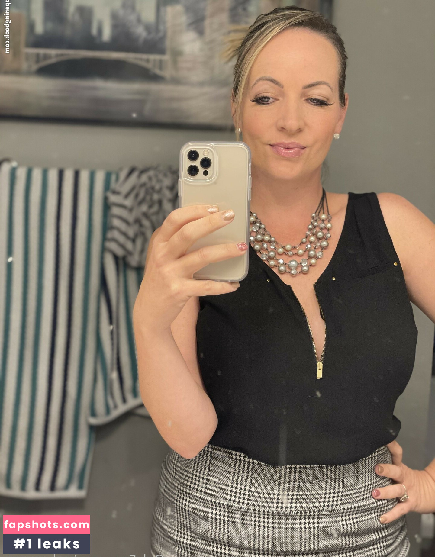 Hxllywxxdz gallery photo #49