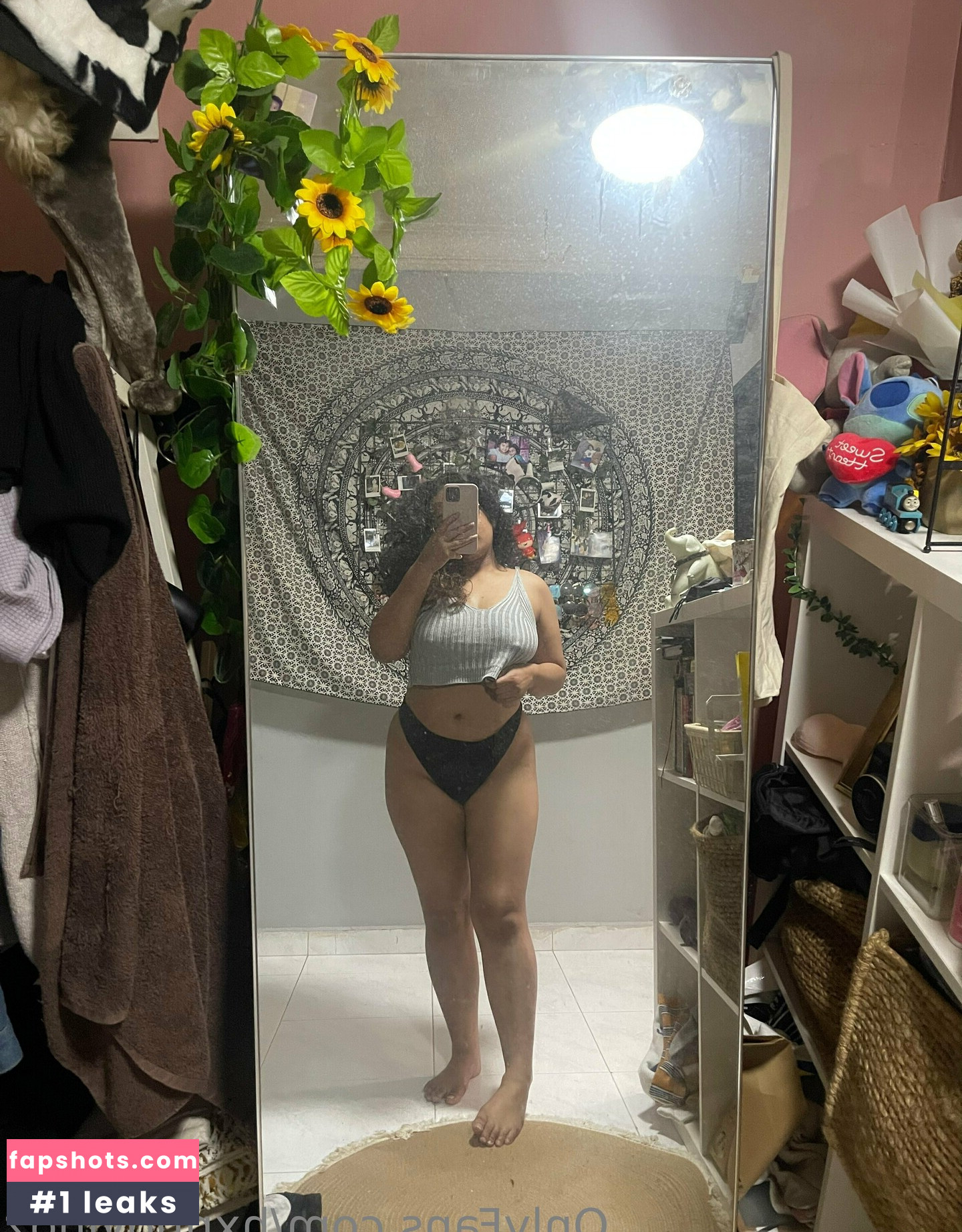 hxnnoyingz gallery photo #2