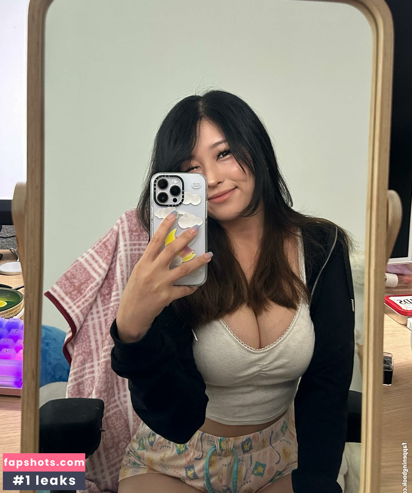 Hyoon gallery photo #42