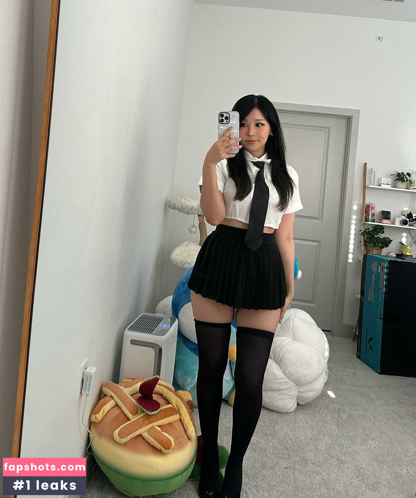 Hyoon gallery photo #49