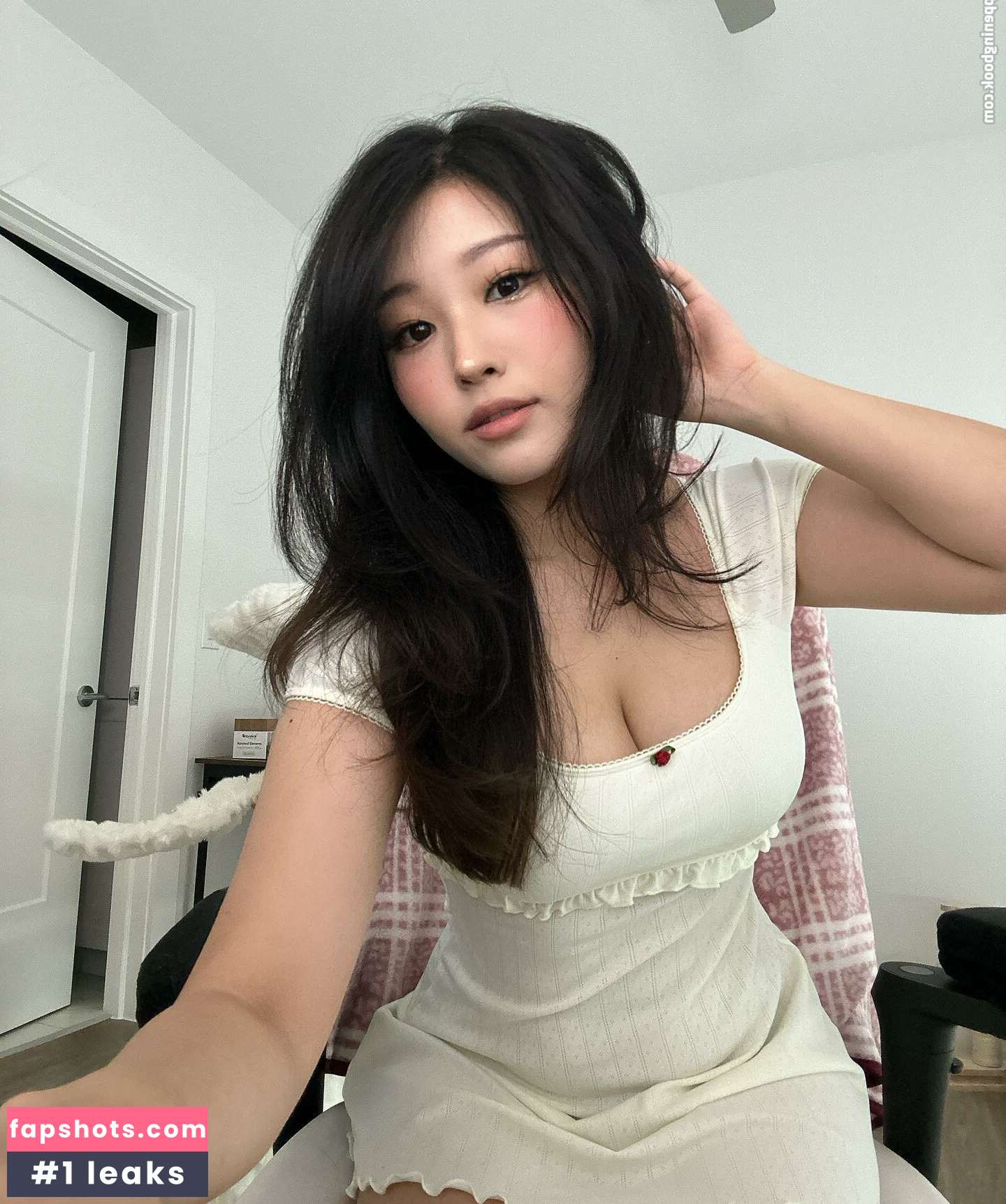 Hyoon gallery photo #62