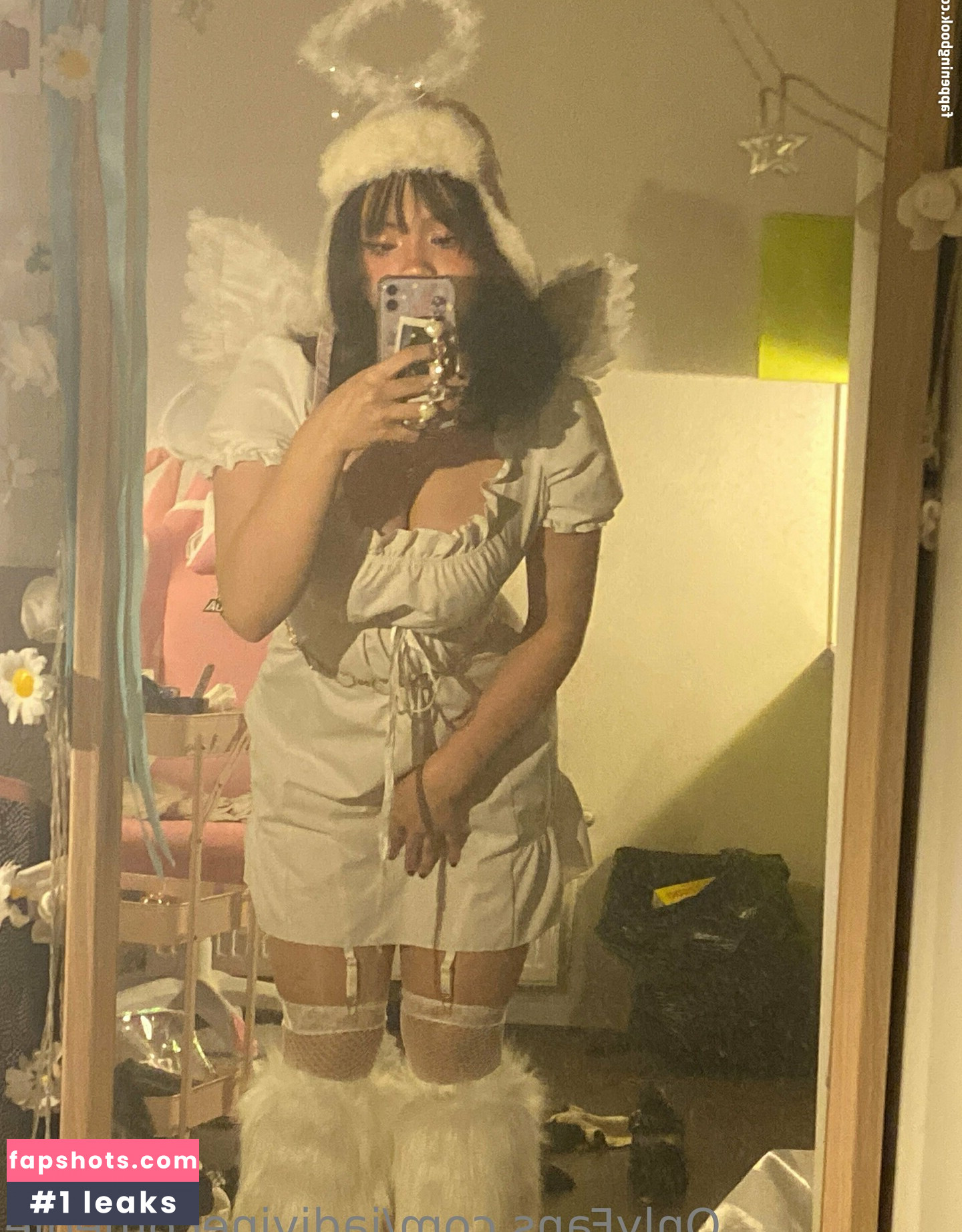 iadivinecomedie nude babe gallery